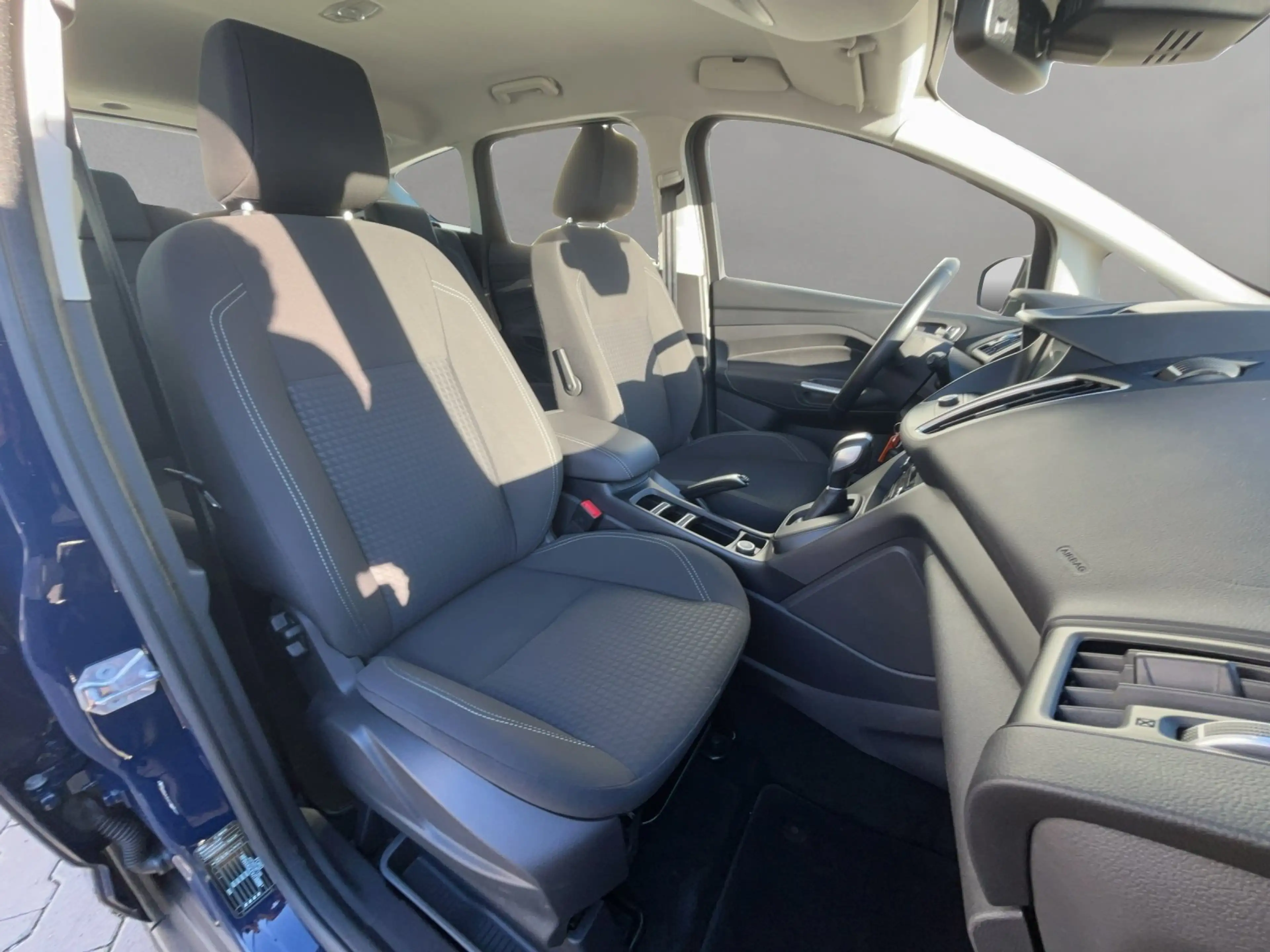 Ford C-Max 1.5 Cool & Connect Aut./PDC/SHZ/NAVI/TEMPO — photo 8