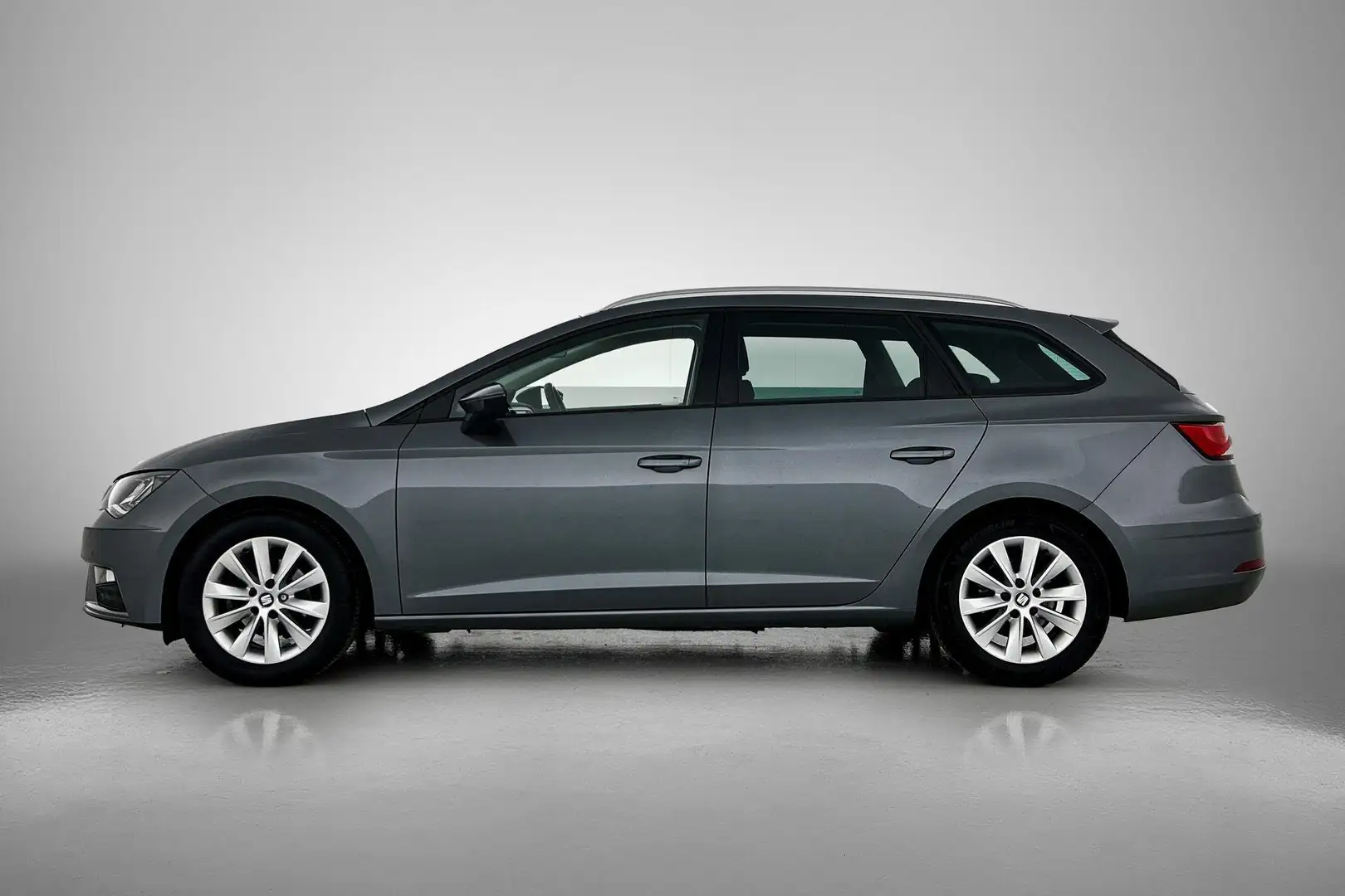 SEAT Leon ST 1.0 EcoTSI Style Business Intense Sport (NAVIGA Gris - 2