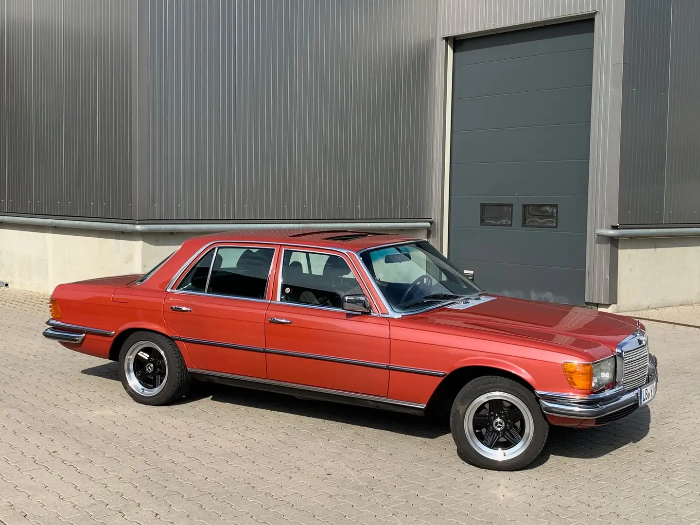 Mercedes-Benz 450 450SE: top Ausst., top Zust., 16" Penta, Scheckh. Rot - 1