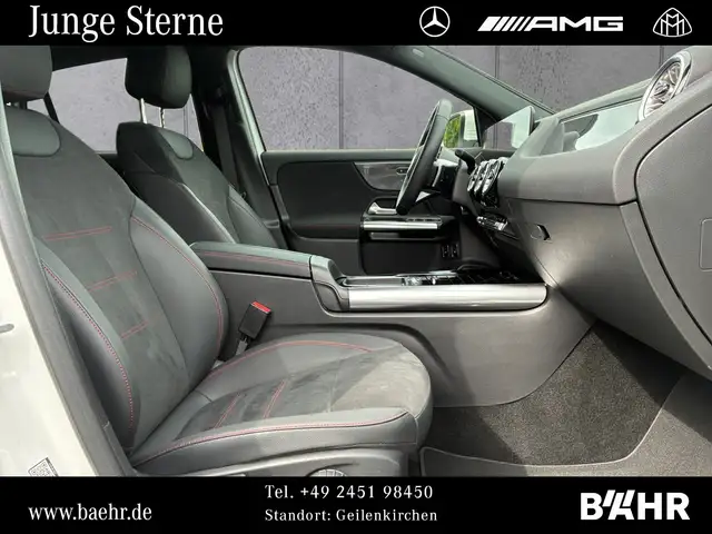 Mercedes-Benz GLA view 5