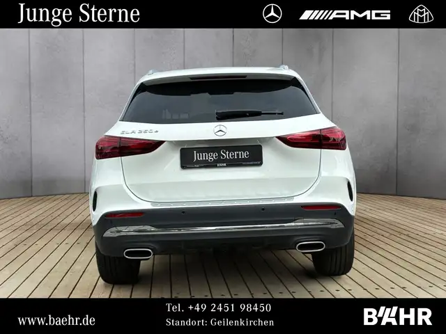 Mercedes-Benz GLA view 8