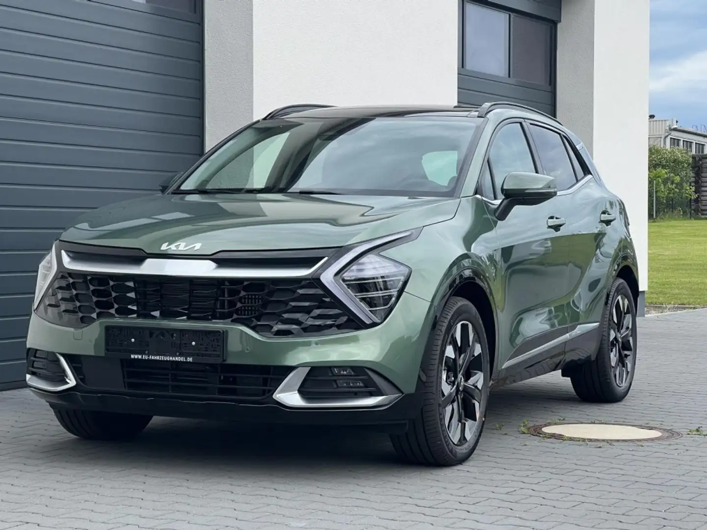 Kia Sportage DynamicPlusLine 1,6 T-GDI AT6 HEV Hybrid 158KW Schwarz - 1