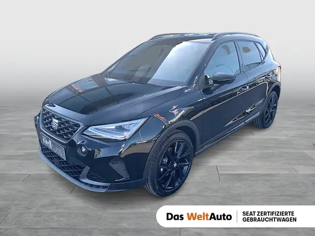 Seat Arona main image