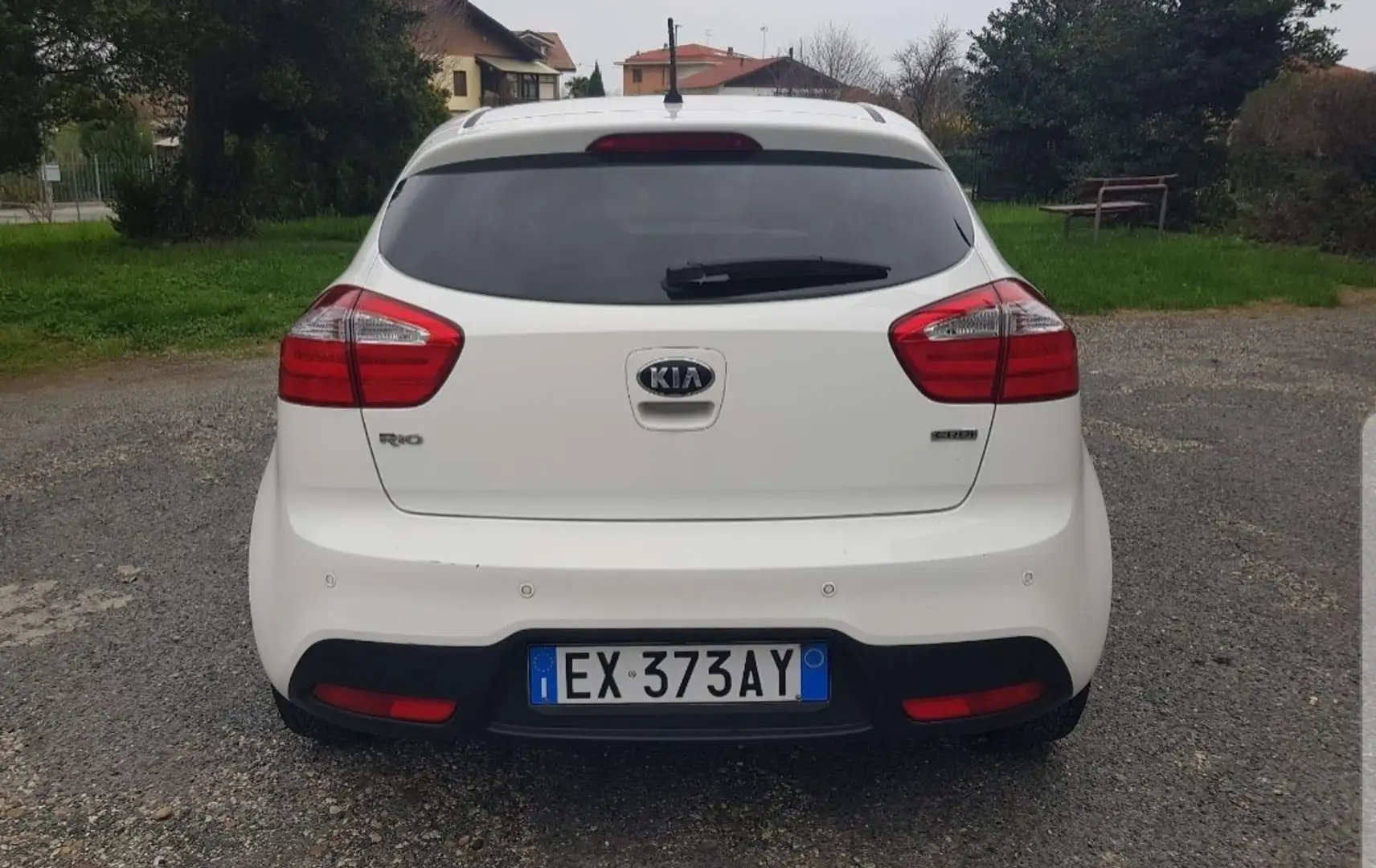 Kia Rio 5p 1.4 crdi Cool - 2