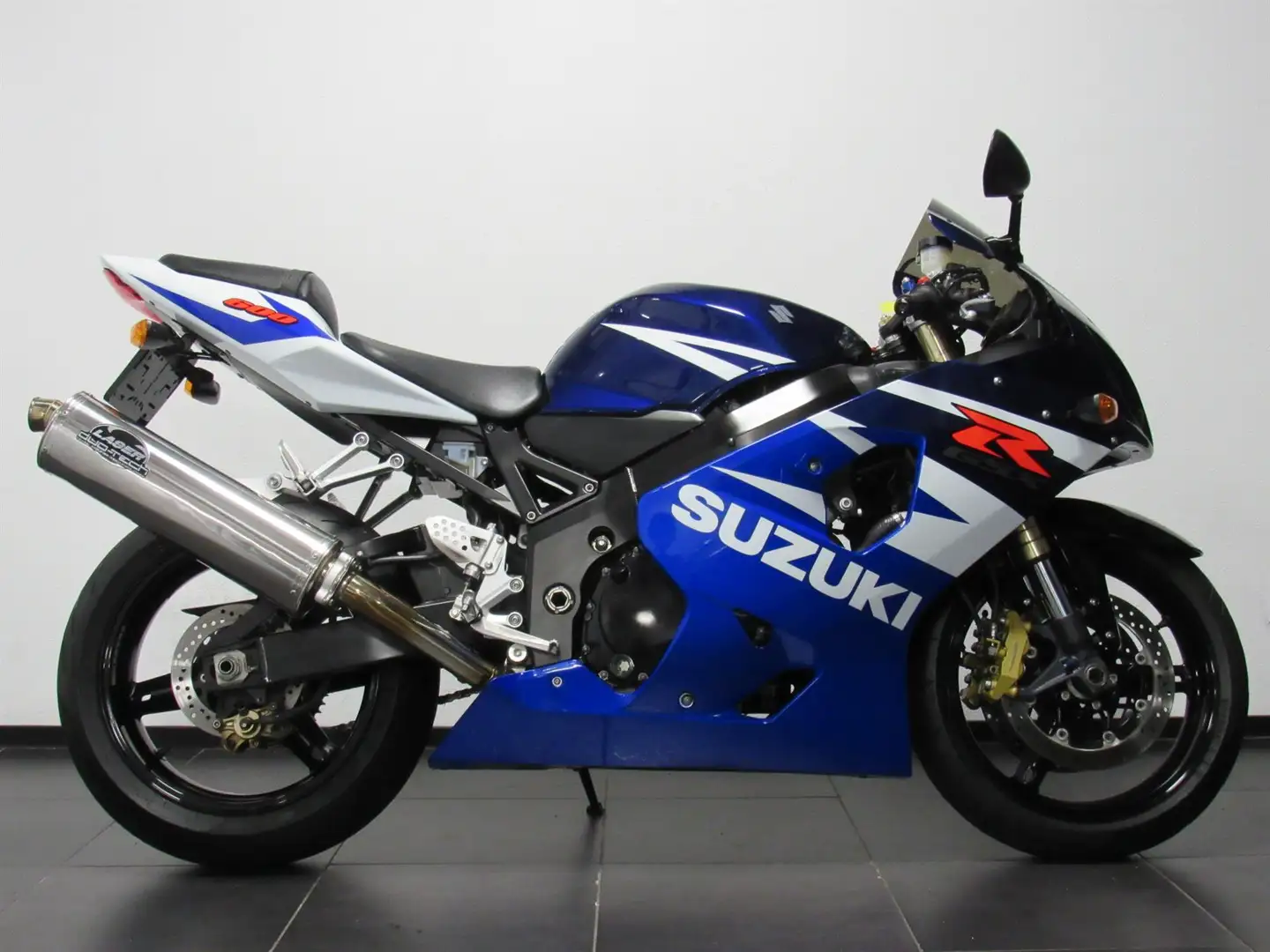 Suzuki GSX-R 600 Wit - 1