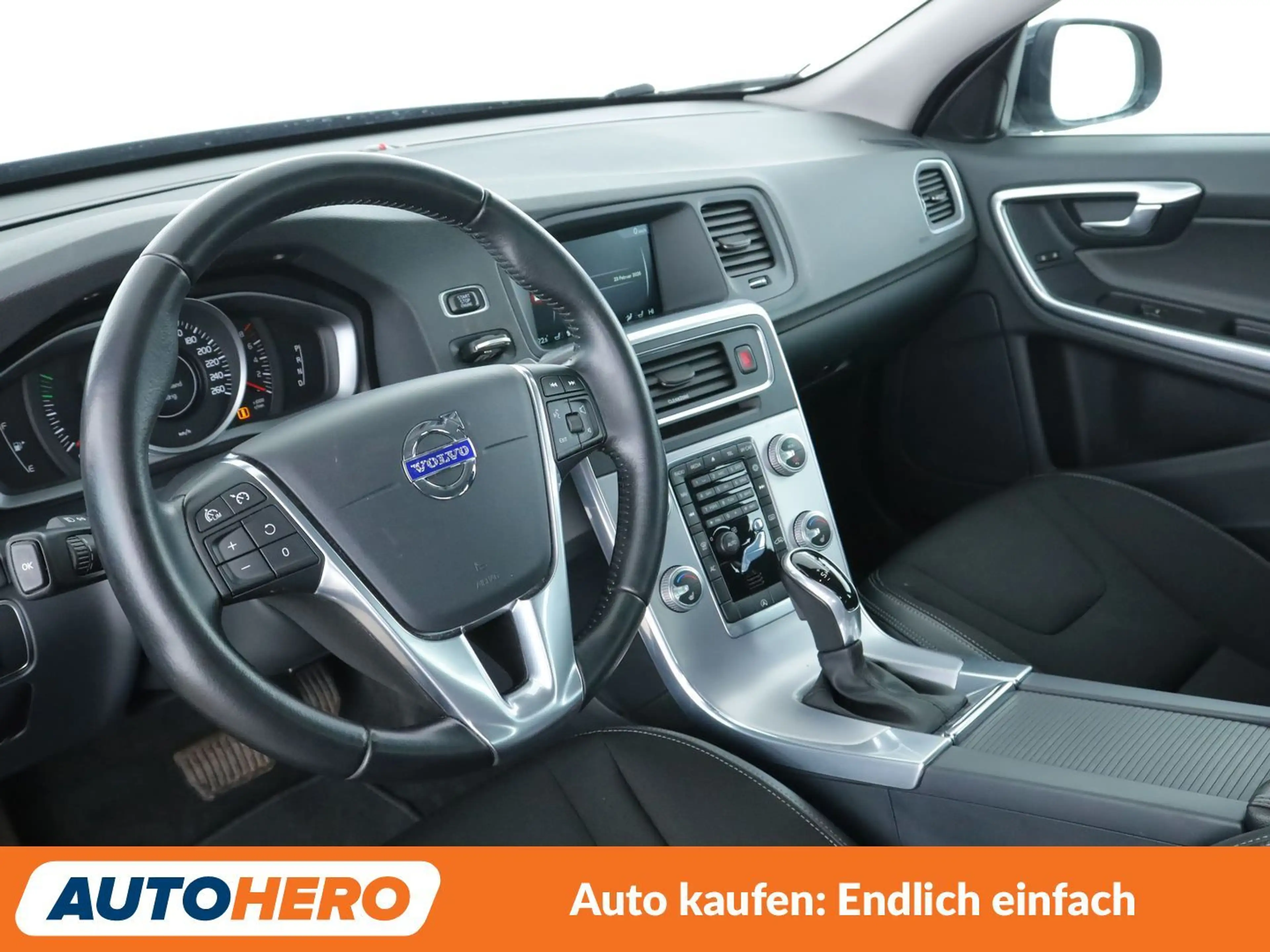 Volvo S60 1.5 Momentum Aut.*NAV*XENON*TEMP*PDC*SHZ*ALU* — photo 11