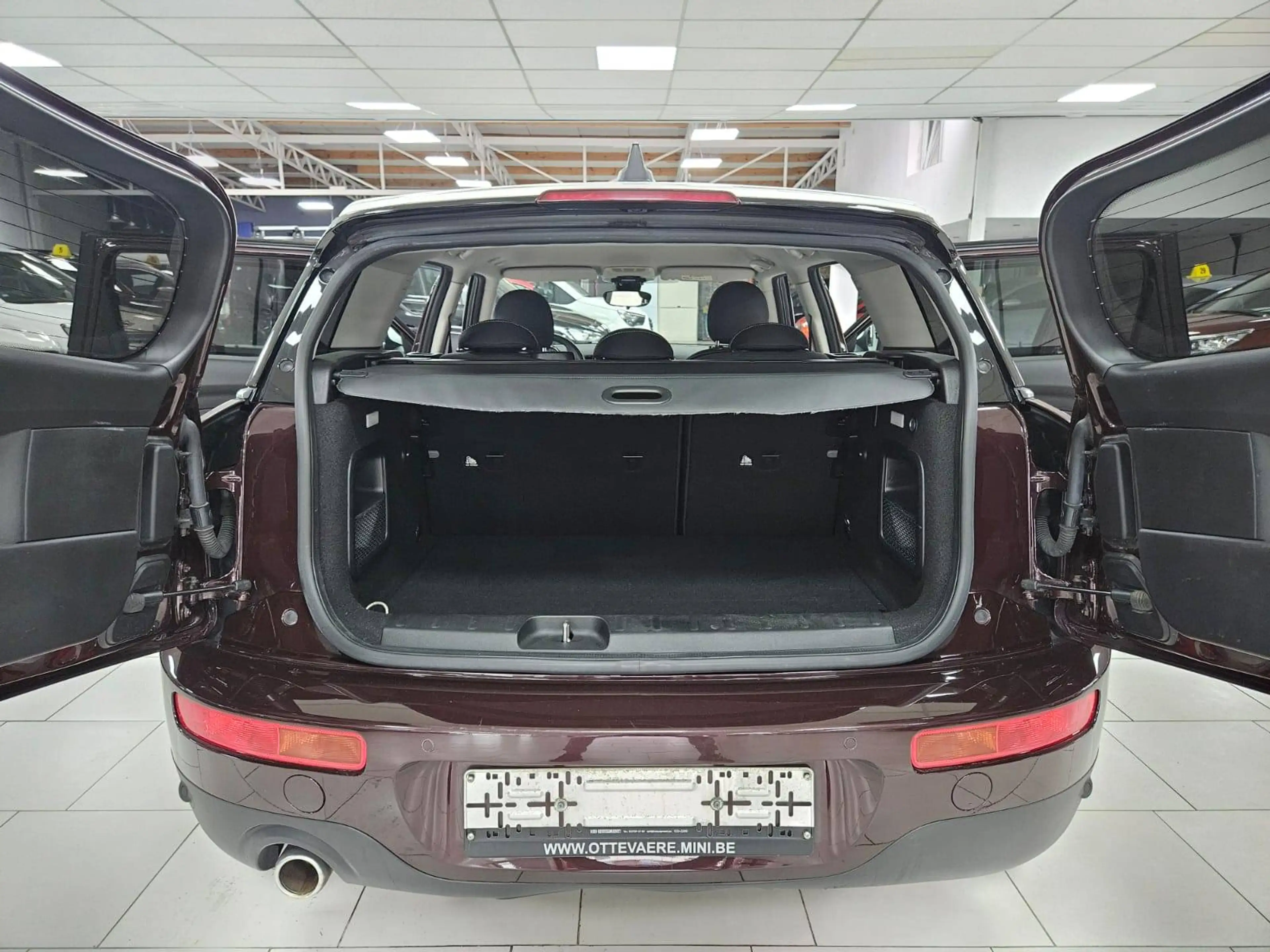MINI Cooper Clubman 1.5 Auto Gps Bluetooth Carplay Front Assist Cruise Clim Auto Bi-Zone Led Capteurs — photo 10
