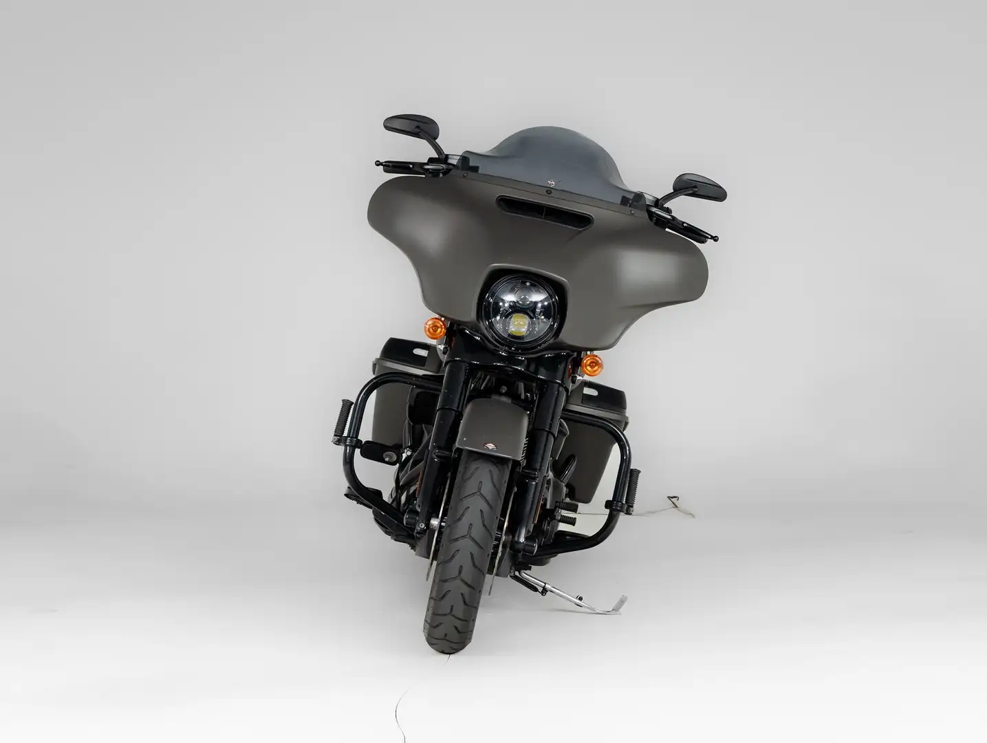 Harley-Davidson Street Glide FLHXS Special Grey - 2