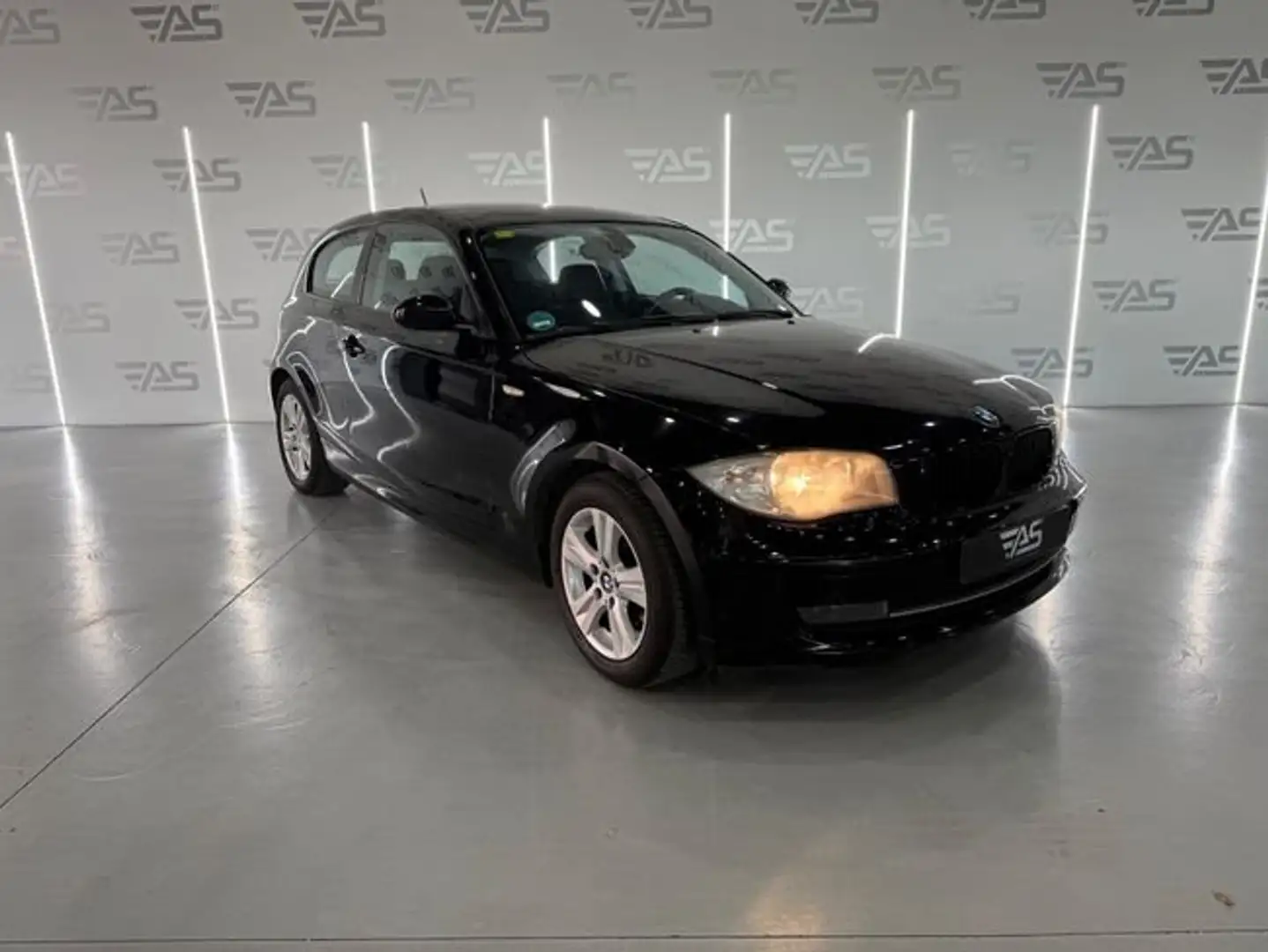 BMW 116 125i Negro - 2
