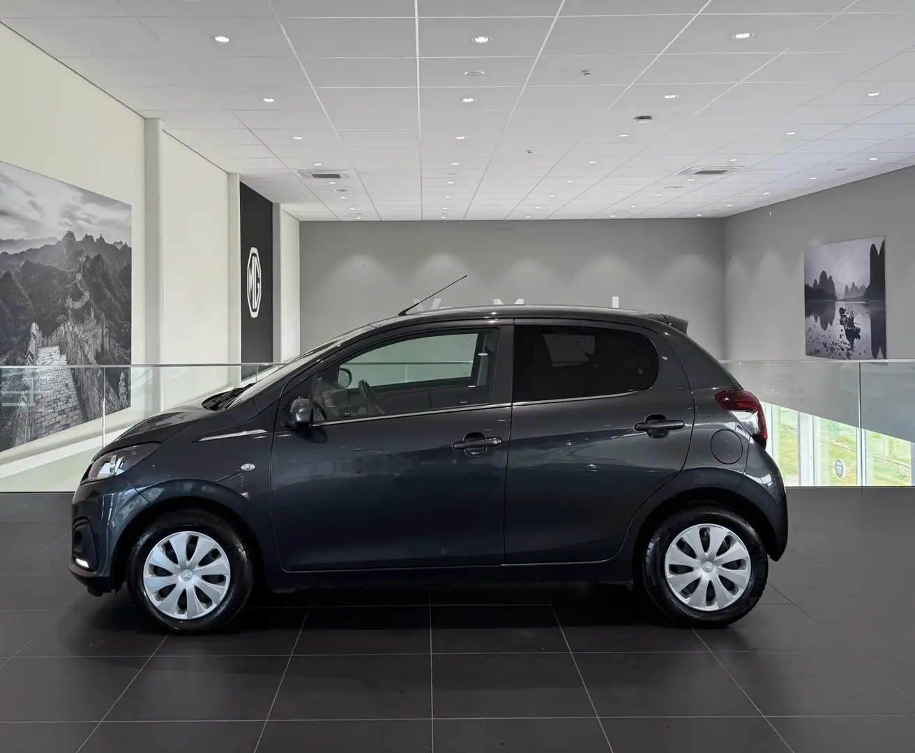 Peugeot 108 1.0 e-VTi Active Grau - 2