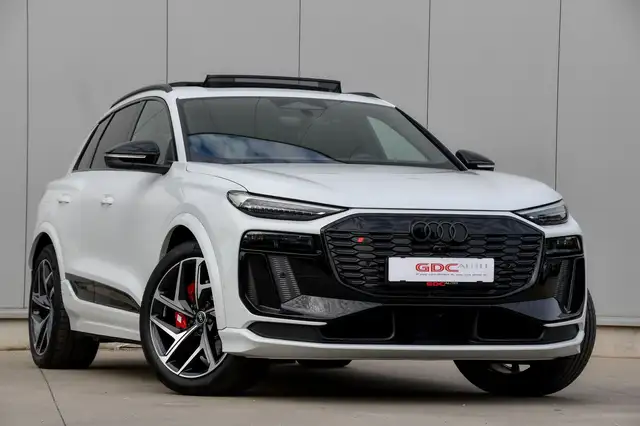 Audi SQ6 e-tron SQ6 e-Tron Facelift l Pano l Luchtvering l