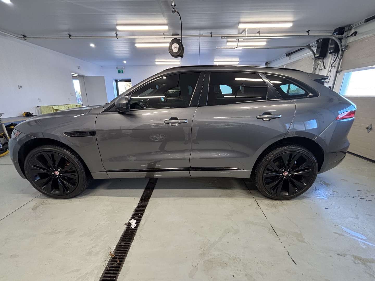 2018 Jaguar F-Pace