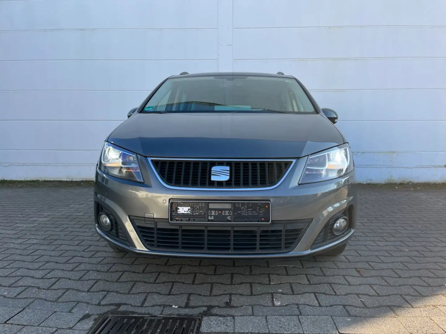 SEAT Alhambra Style/7 Sitze/Panoram/1 Hand/Scheckheft Gris - 2