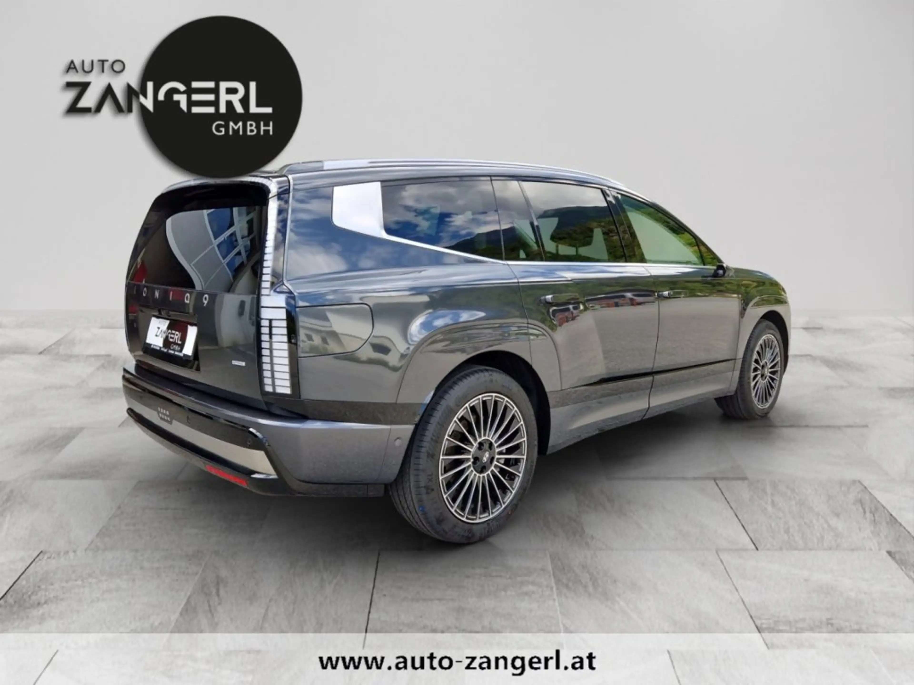 Hyundai IONIQ 9 Calligraphy *110 kWh 4WD *7-Sitzer — photo 4
