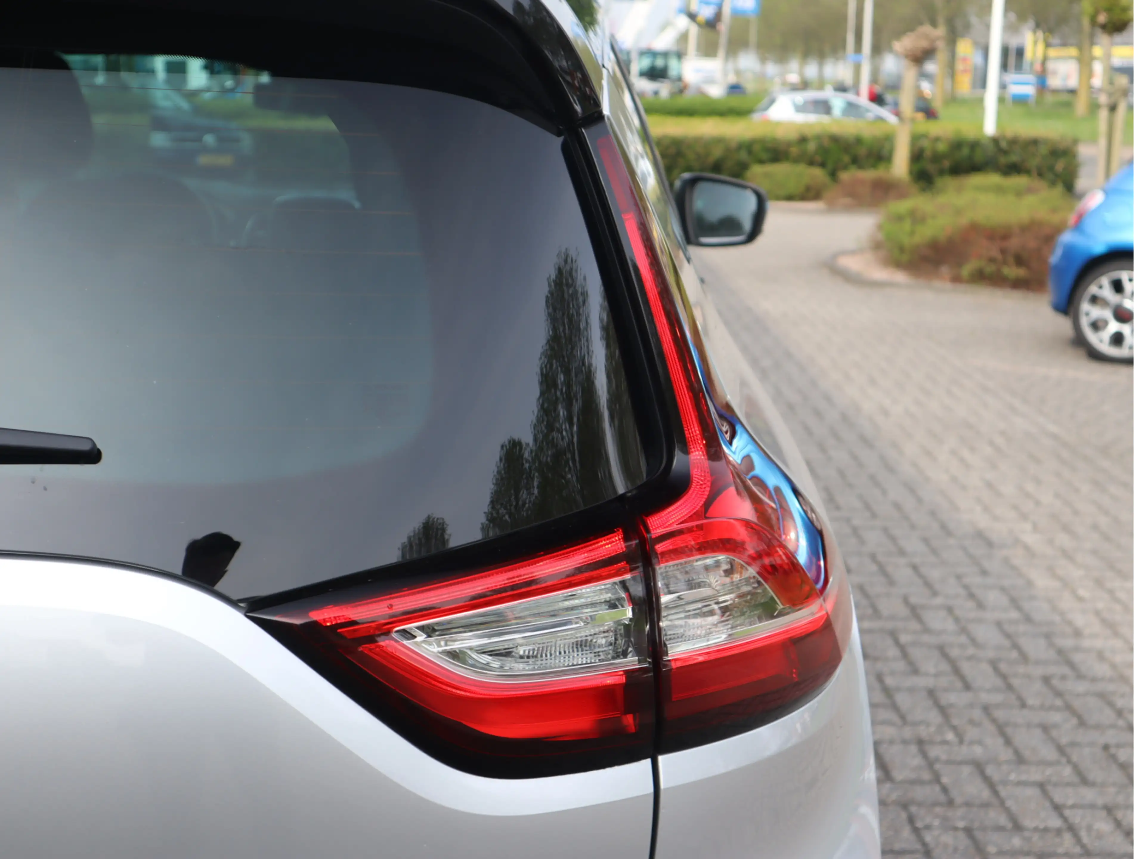 Renault Grand Scenic 1.3 TCe Intens 7p. Navi / Camera / Pdc / Elekramen — photo 12