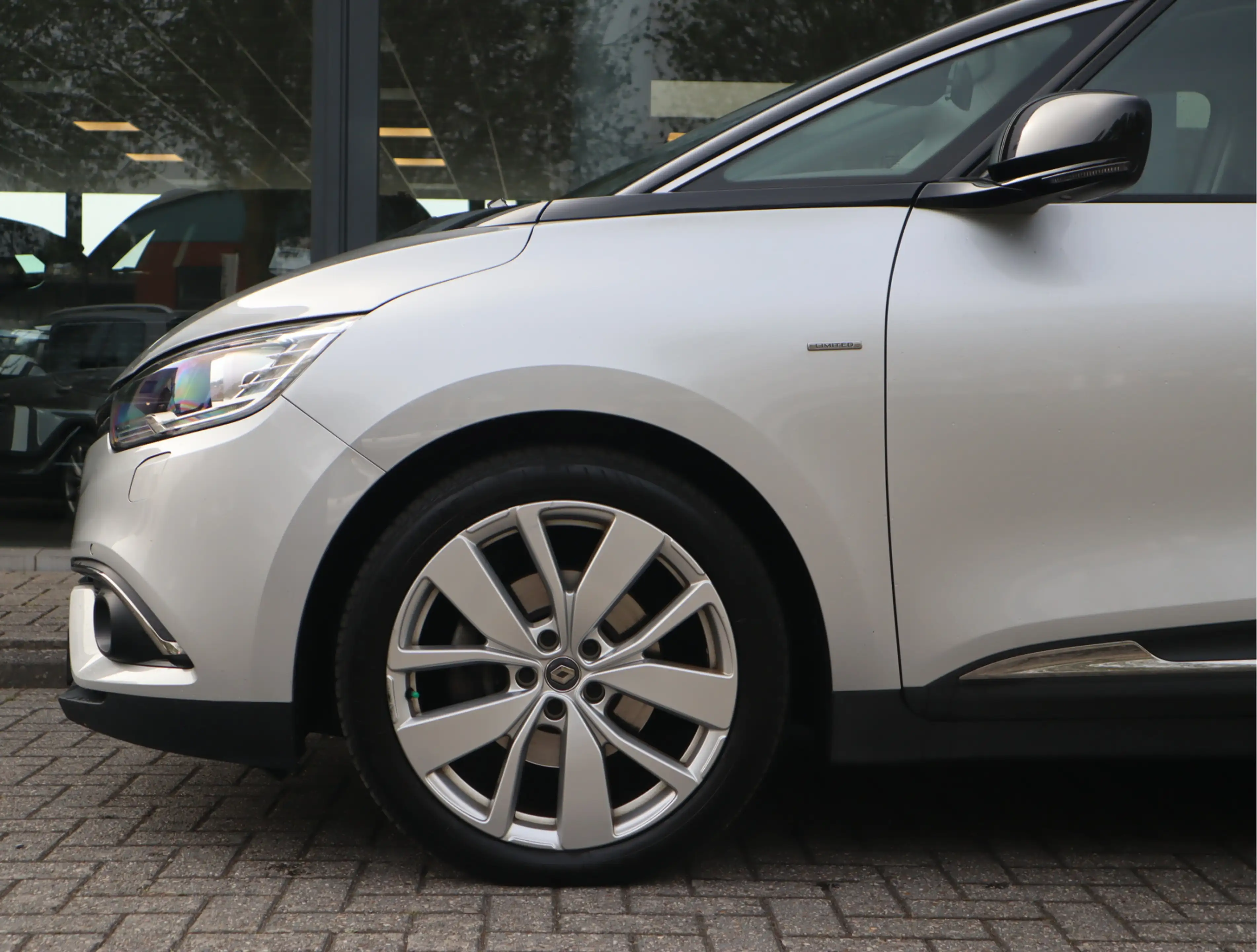 Renault Grand Scenic 1.3 TCe Intens 7p. Navi / Camera / Pdc / Elekramen — photo 9