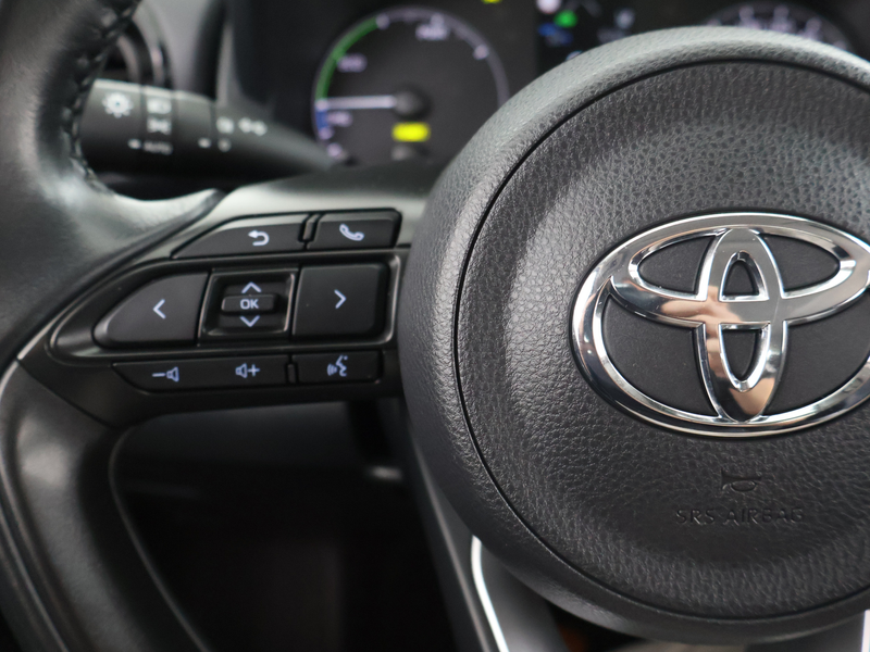 Toyota Yaris 1.5 Hybrid Active — photo 9