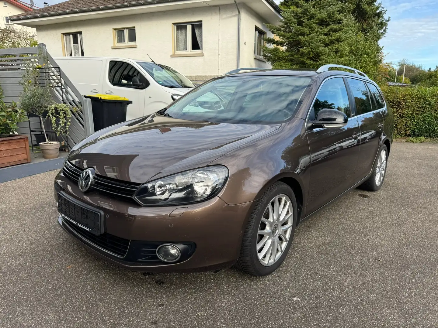 Volkswagen Golf Variant 1.2 TSI Style *TÜV&Inspektion Neu* Braun - 1