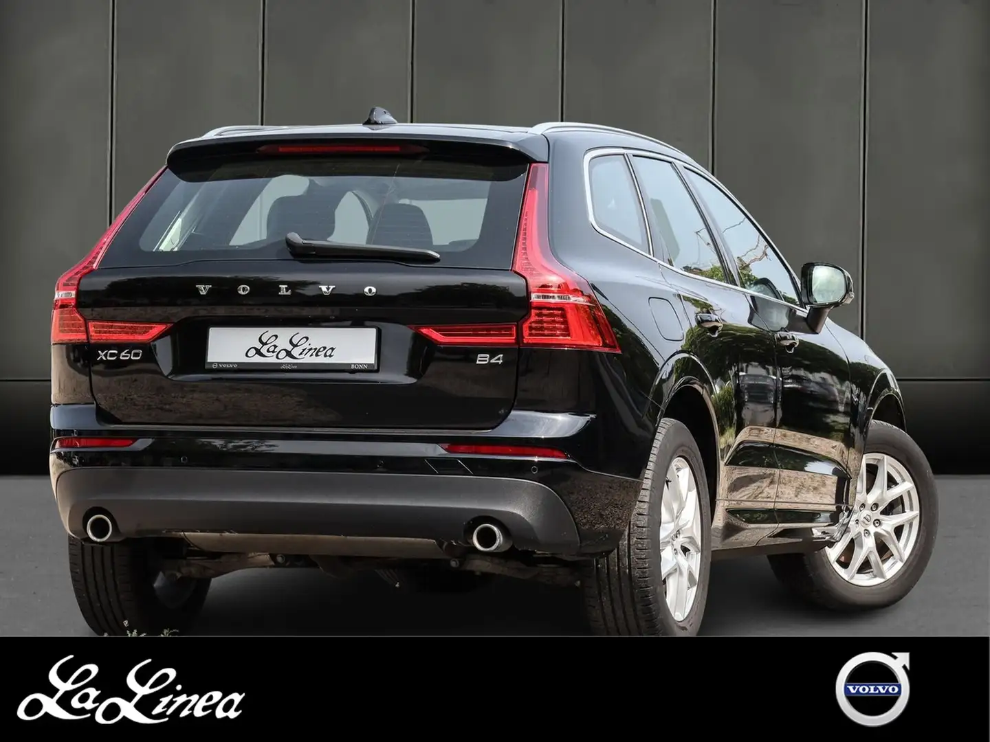 Volvo XC60 B4 Diesel Momentum Pro Aut. Navi*PDC*LED Zwart - 2