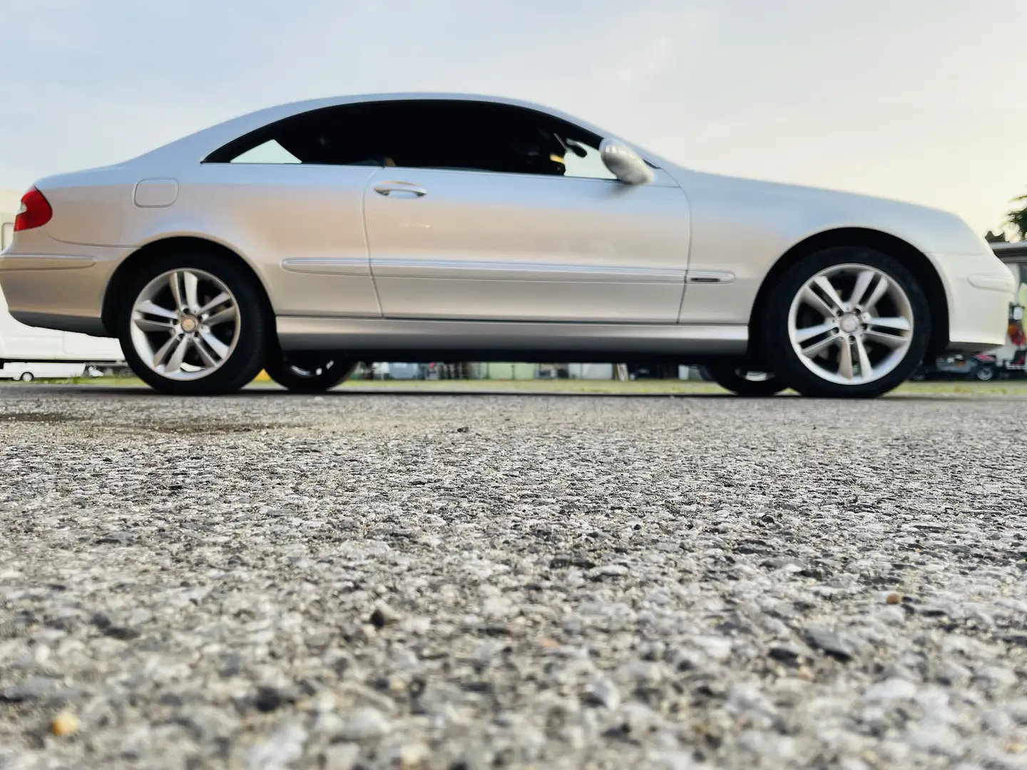 Mercedes-Benz CLK 200 CLK 200 Kompressor (209.341) Šedá - 2