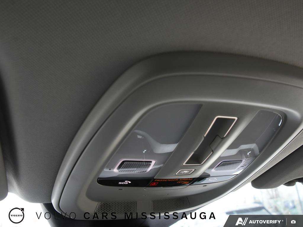 2025 Volvo XC60 B5 Plus Ex-Rental Special thumb 19