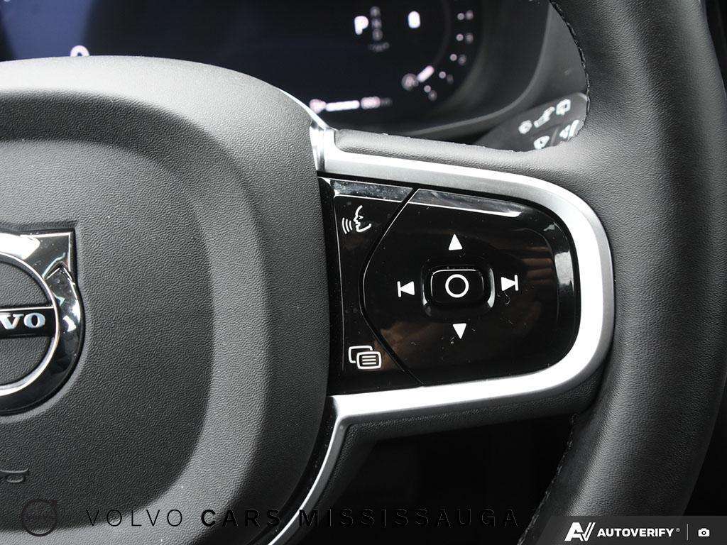 2025 Volvo XC60 B5 Plus Ex-Rental Special thumb 18