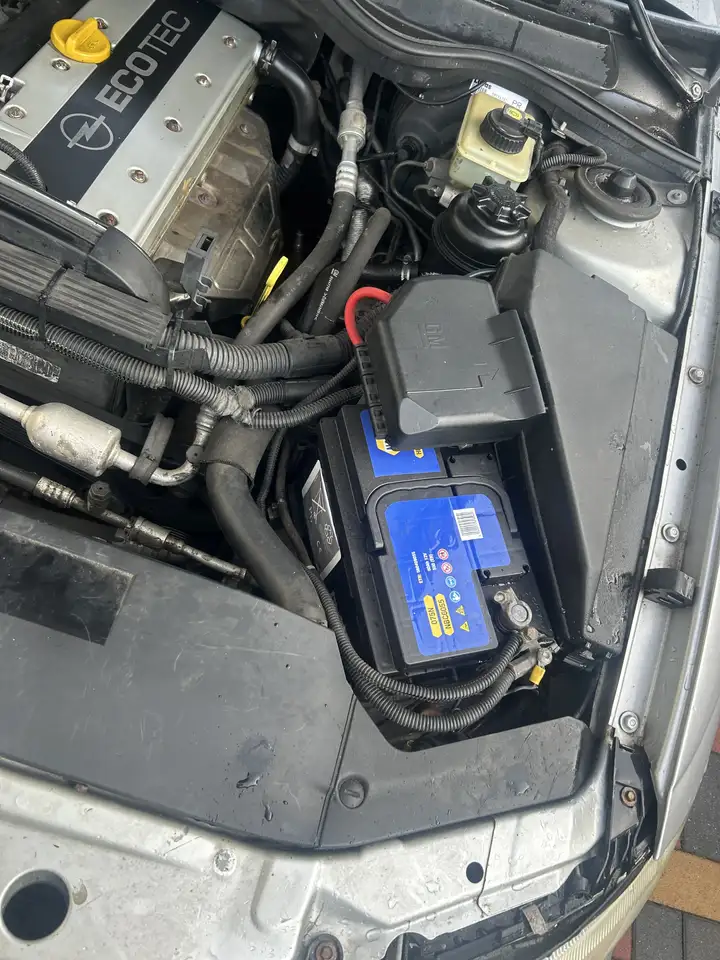 Opel Omega 2.2i-16V, foto 10