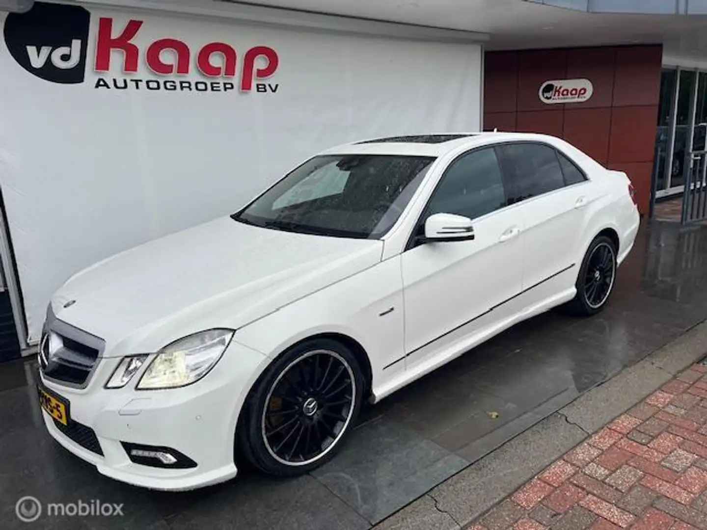 Mercedes-Benz E 350 CGI Avantgarde AMG-LINE Blanc - 1