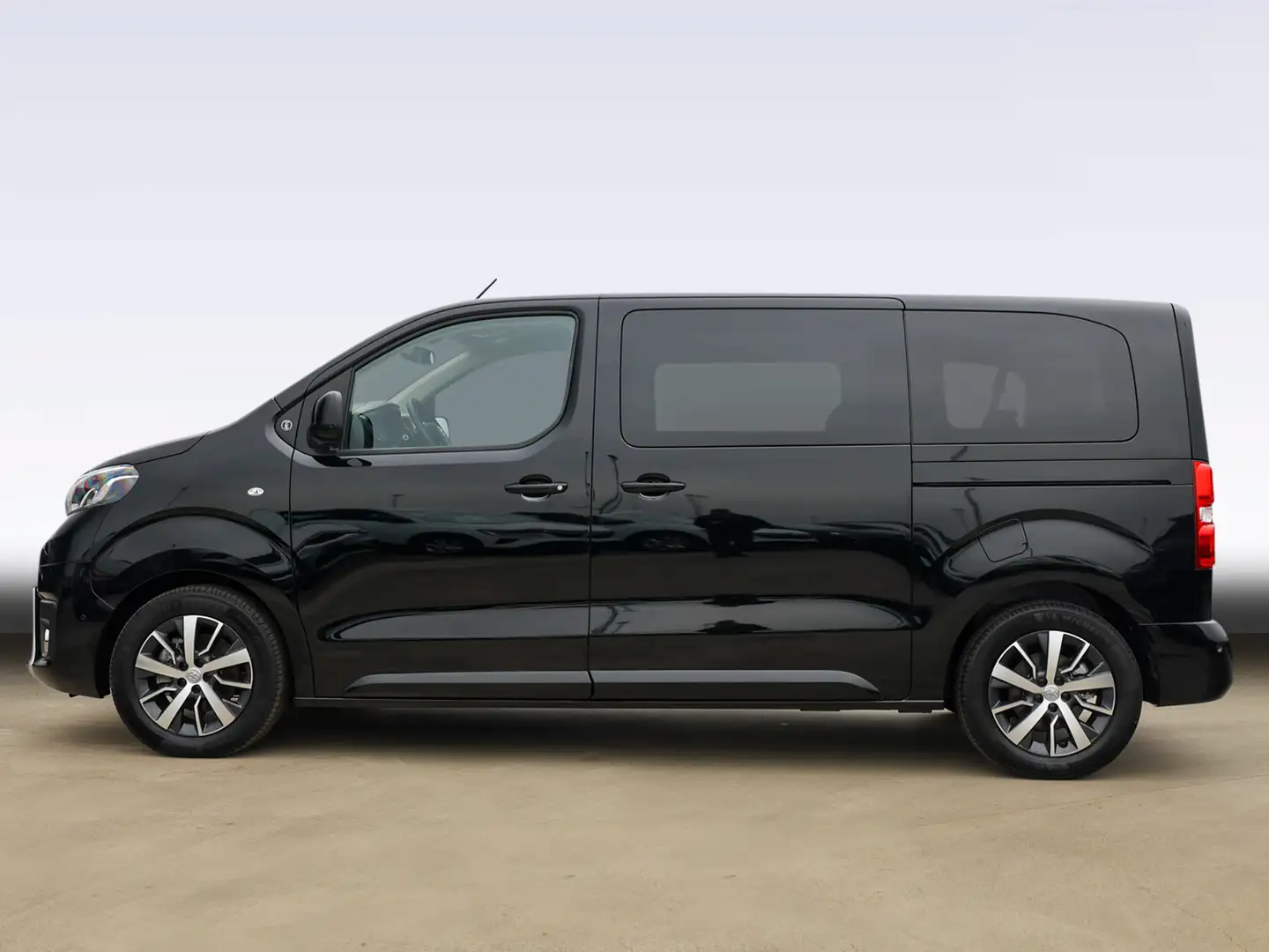 Toyota Proace Verso 2.0 D-4D L1 Team D  Kamera+Navi+SHZ+PDC+DAB+ Black - 2
