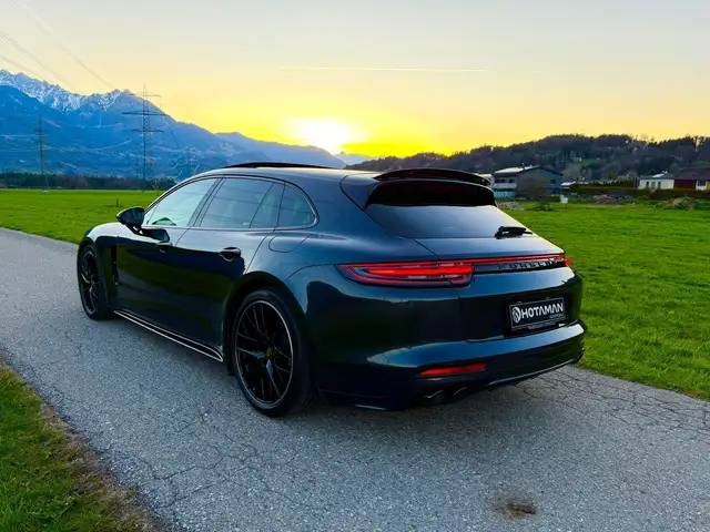 Porsche Panamera 4 E-Hybrid Sport Turismo Chrono Sportauspuff Pano Ansicht 5