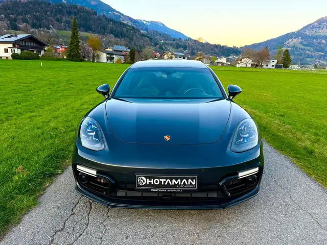 Porsche Panamera 4 E-Hybrid Sport Turismo Chrono Sportauspuff Pano Ansicht 11