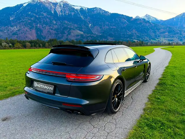 Porsche Panamera 4 E-Hybrid Sport Turismo Chrono Sportauspuff Pano Ansicht 8
