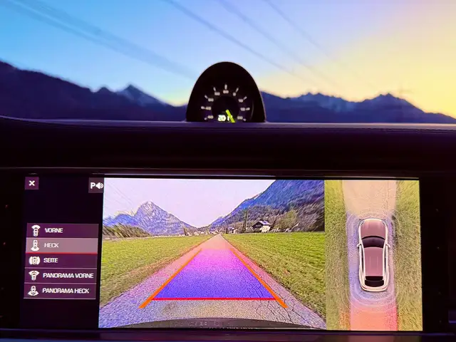 Porsche Panamera 4 E-Hybrid Sport Turismo Chrono Sportauspuff Pano Ansicht 28