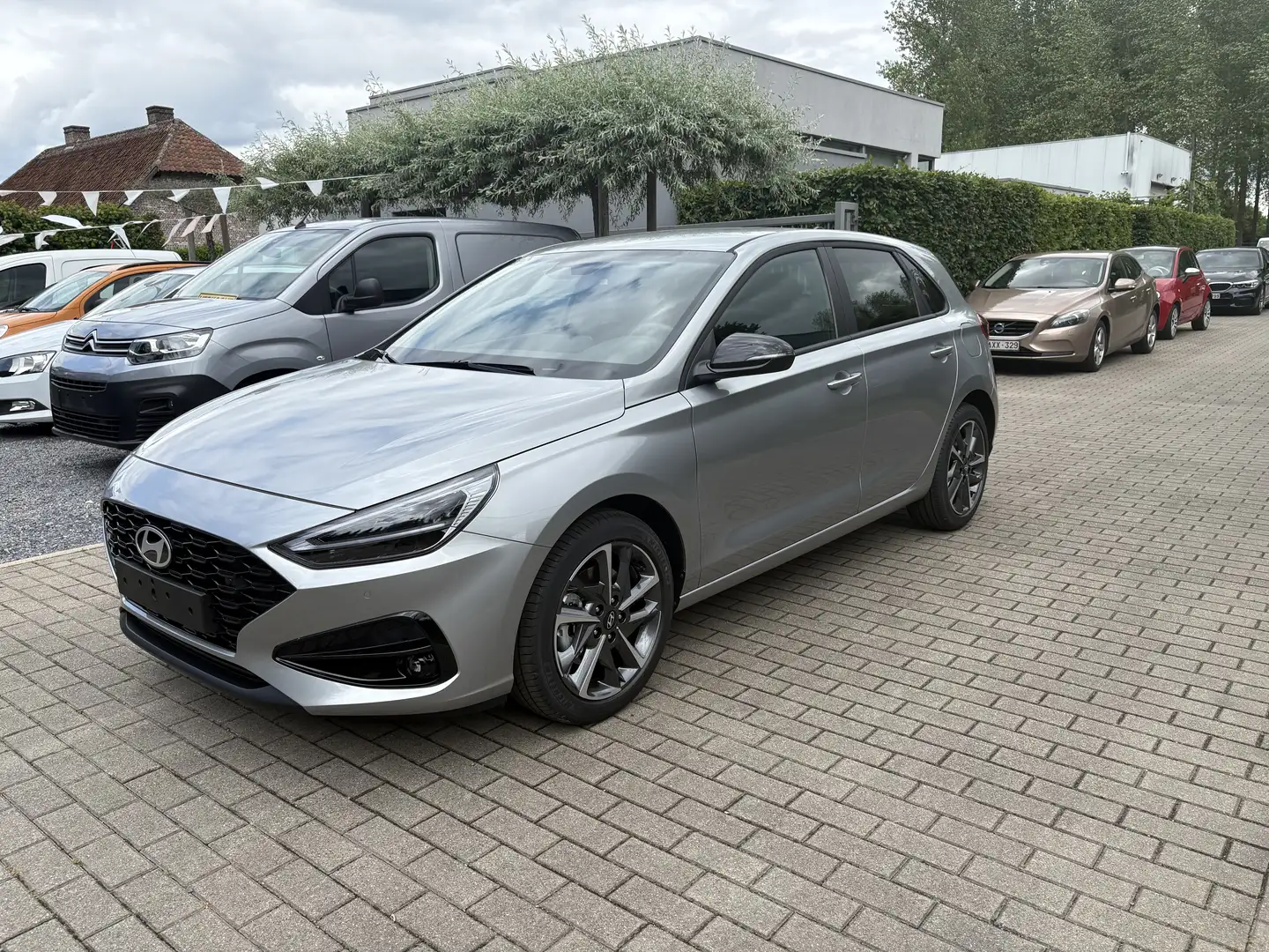 Hyundai i30 1.0 T-GDI DCT GO PLUS nieuw met daginschrijving - 1