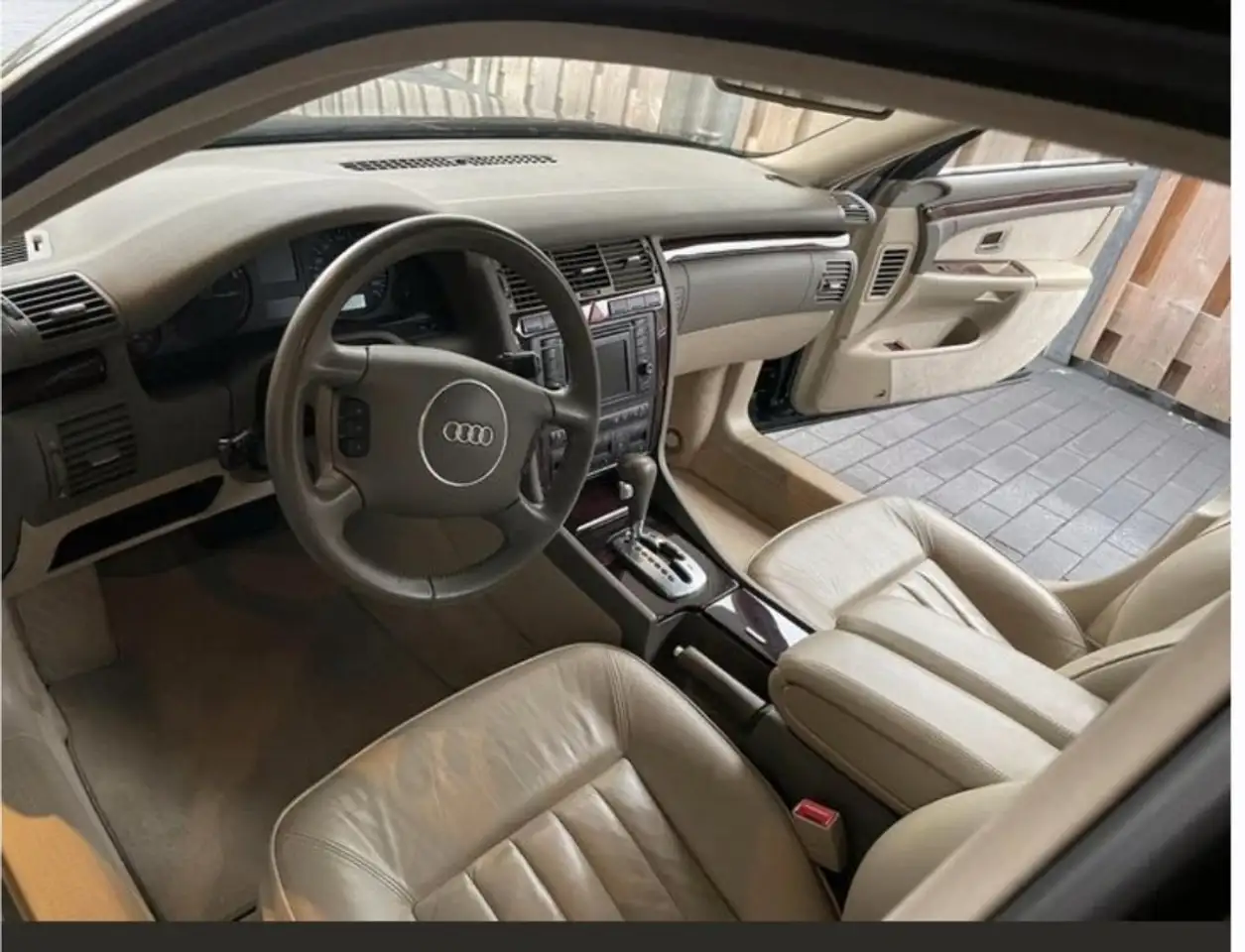 Audi A8 2.8 v6, foto 9