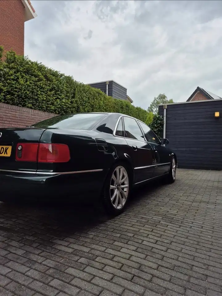 Audi A8 2.8 v6, foto 2