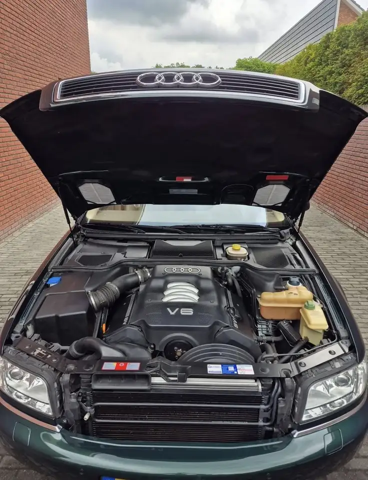 Audi A8 2.8 v6, foto 3