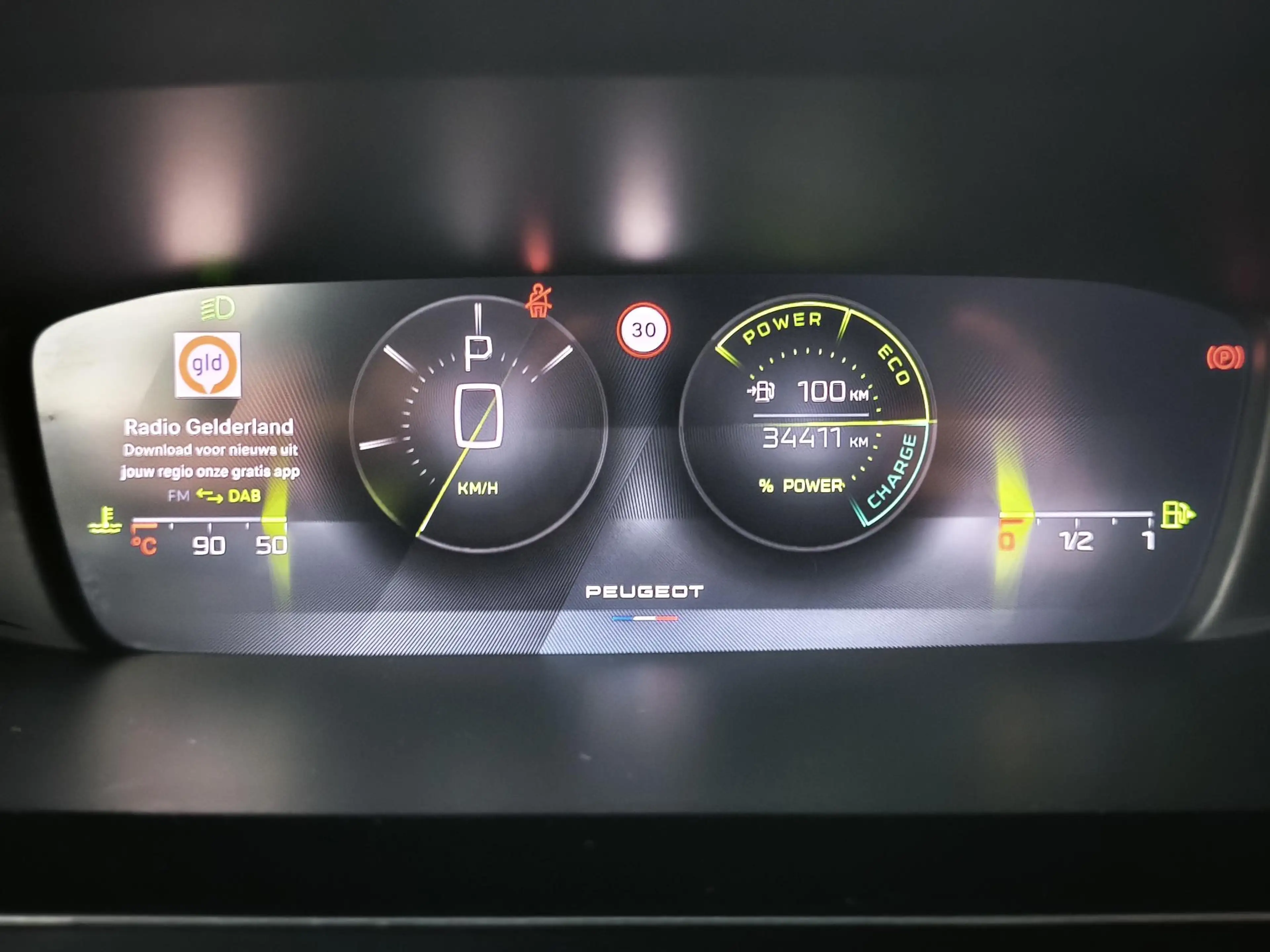 Peugeot 308 SW 1.2 Hybrid 145 e-DCS6 Allure | Navigatie | 360º — photo 4