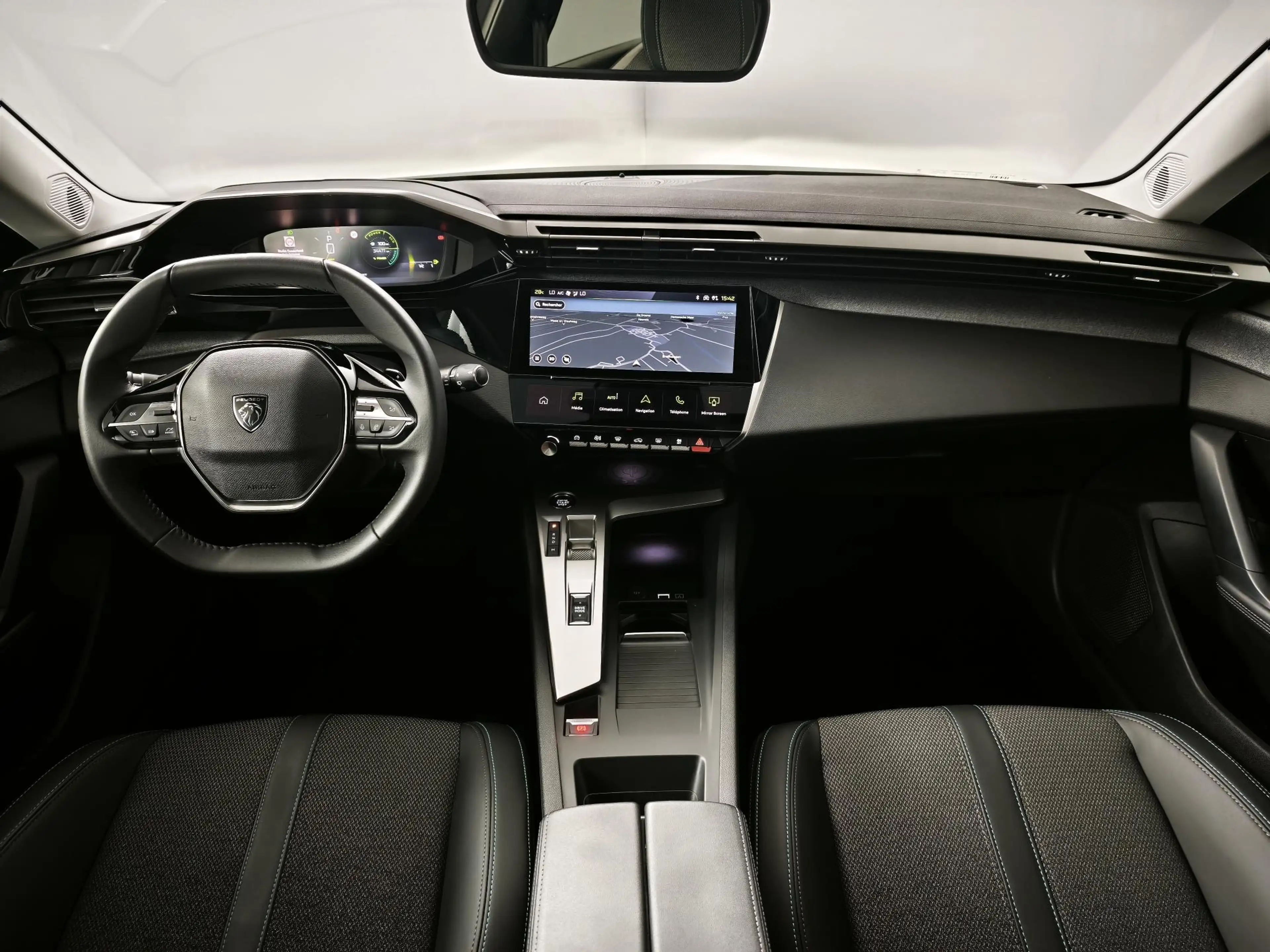 Peugeot 308 SW 1.2 Hybrid 145 e-DCS6 Allure | Navigatie | 360º — photo 3