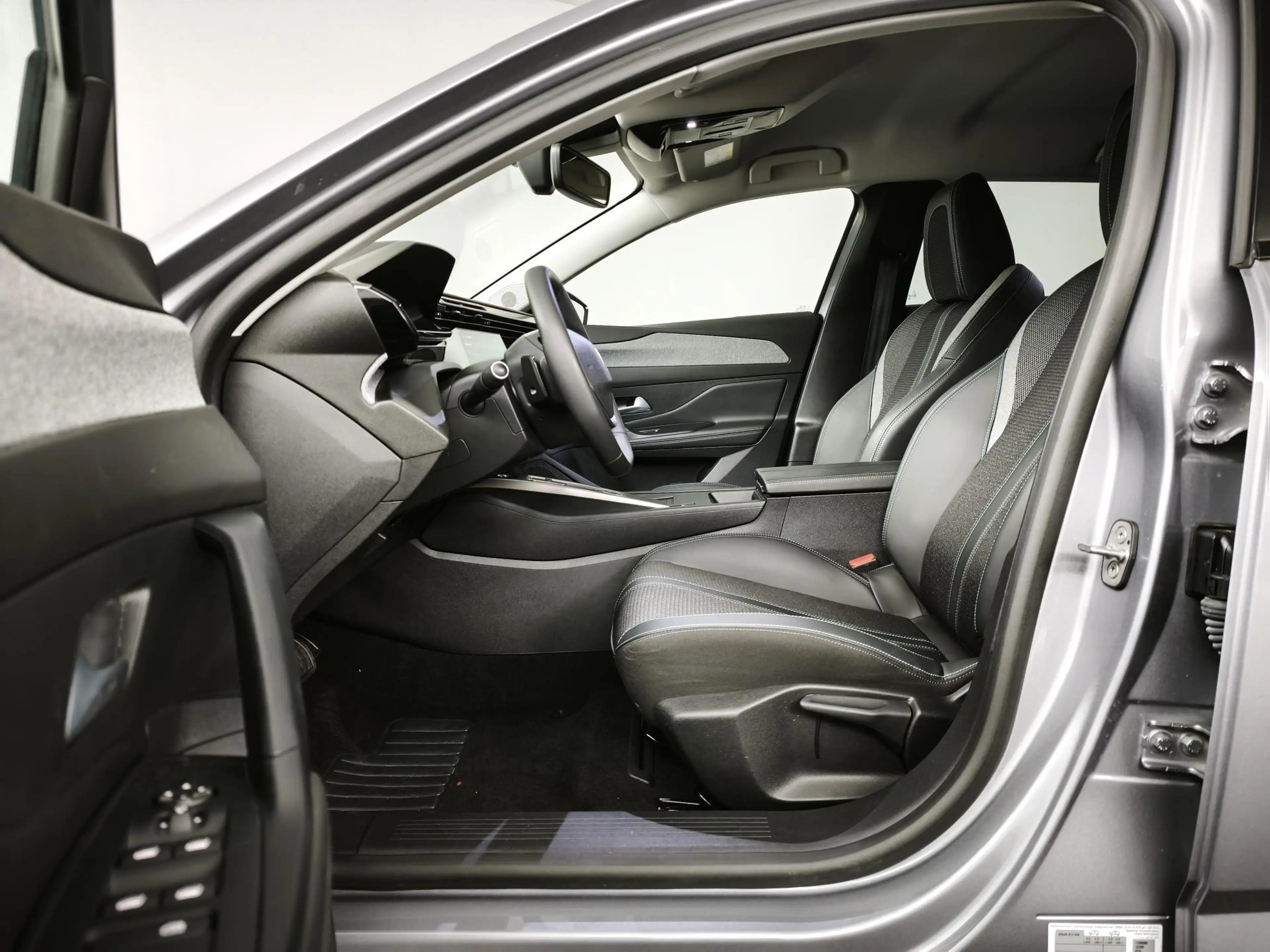 Peugeot 308 SW 1.2 Hybrid 145 e-DCS6 Allure | Navigatie | 360º — photo 7