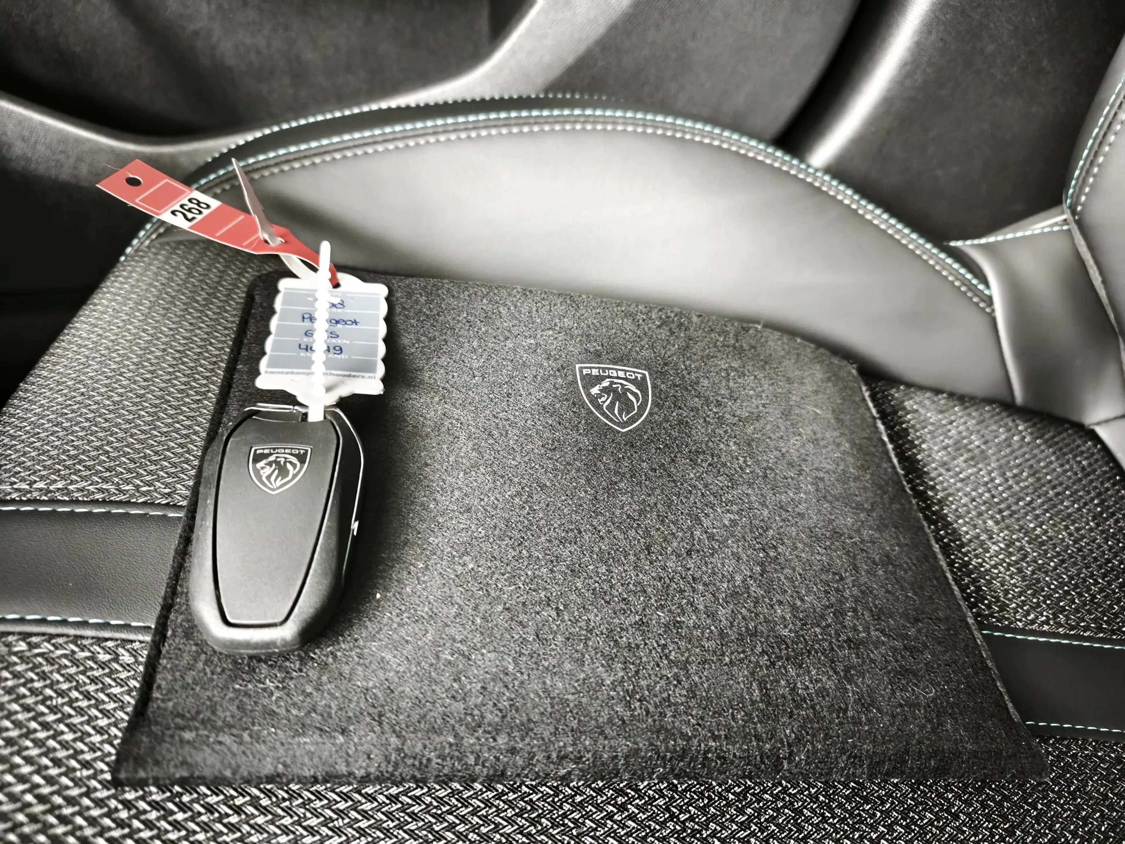 Peugeot 308 SW 1.2 Hybrid 145 e-DCS6 Allure | Navigatie | 360º — photo 14