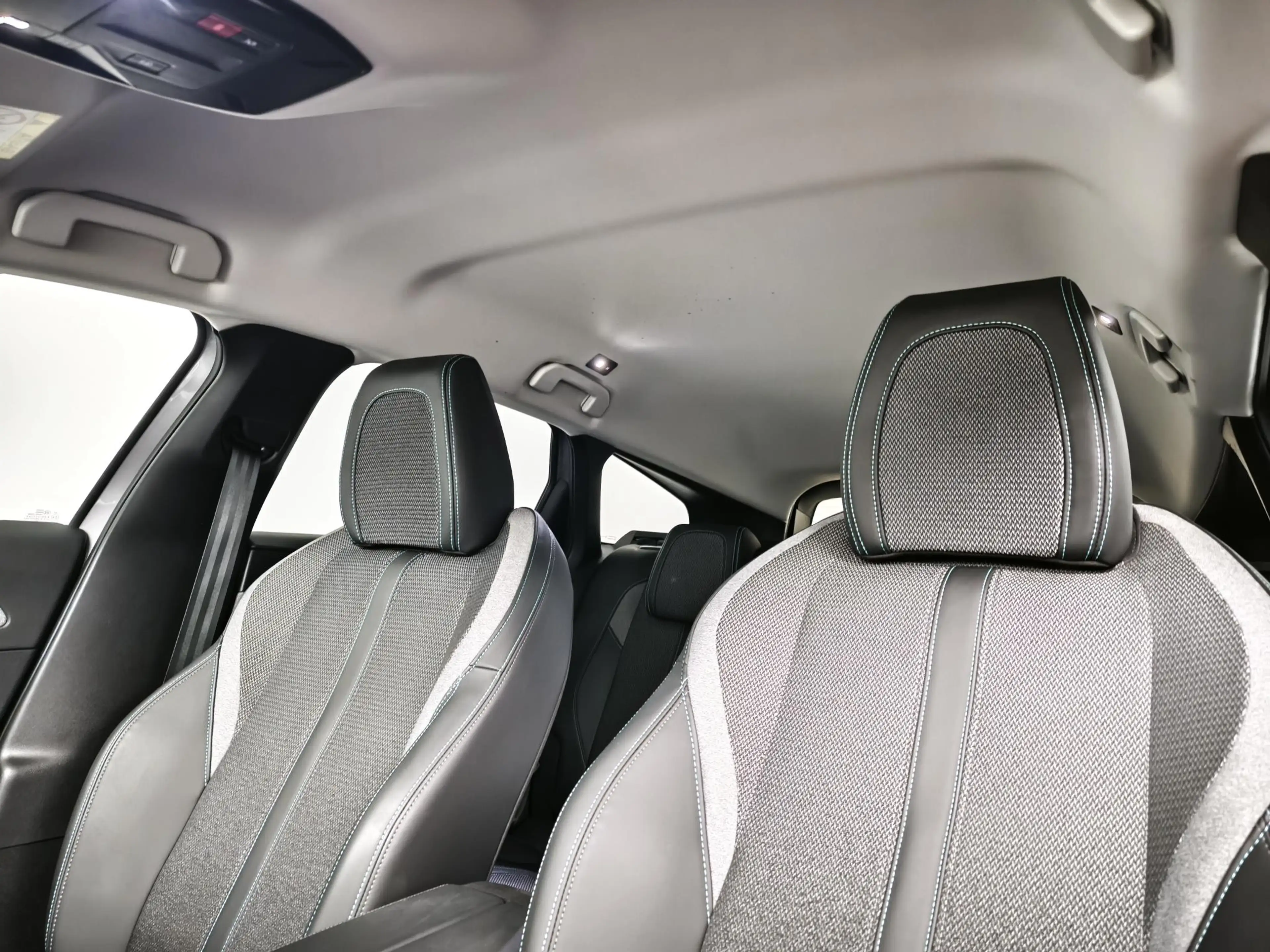 Peugeot 308 SW 1.2 Hybrid 145 e-DCS6 Allure | Navigatie | 360º — photo 29