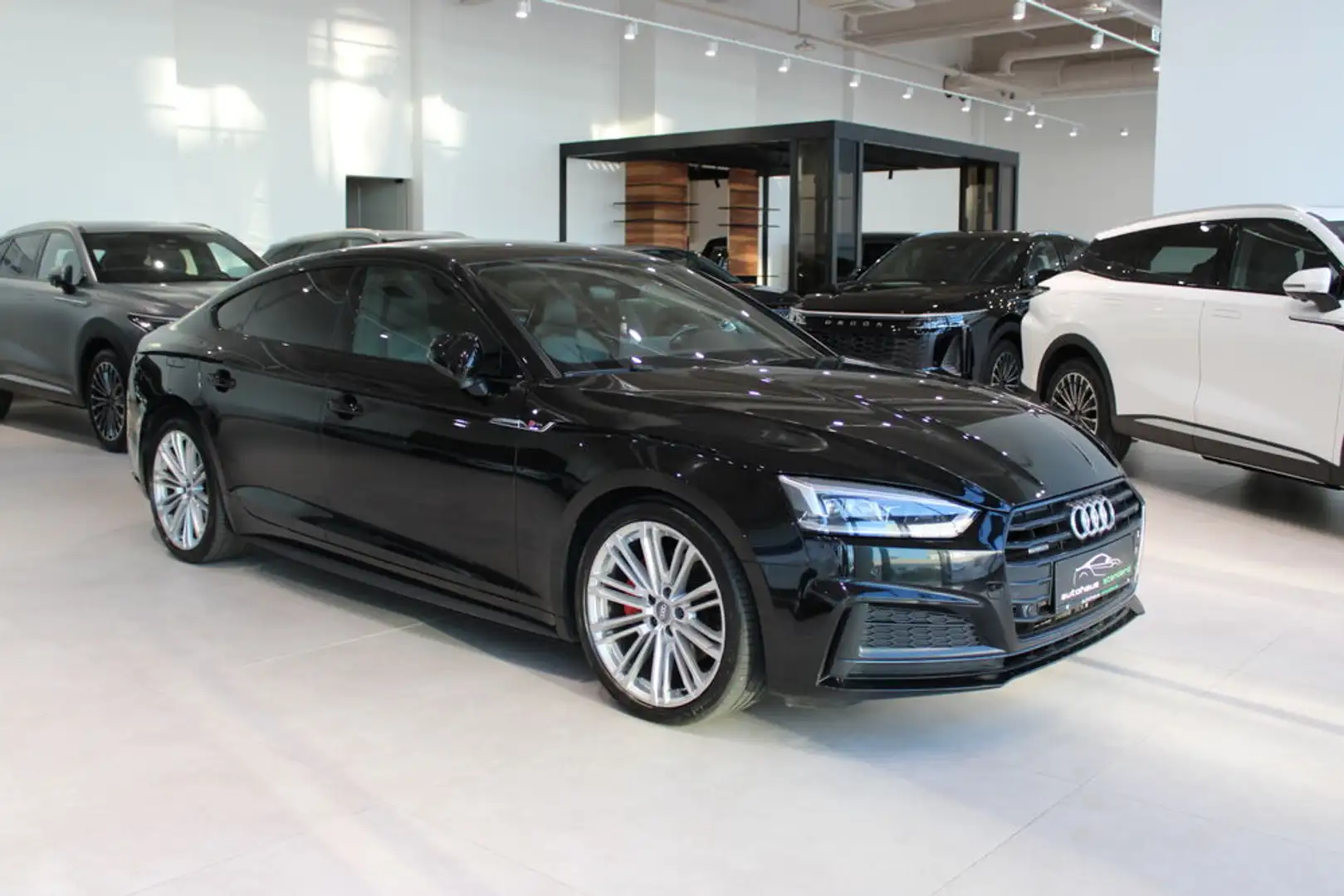 Audi A5 SB 2,0 TDI quattro S-tronic Schwarz - 1