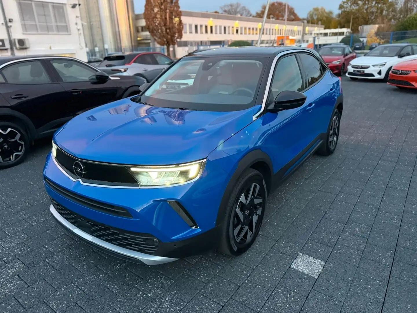 Opel Mokka-E Elegance ACC Bleu - 2