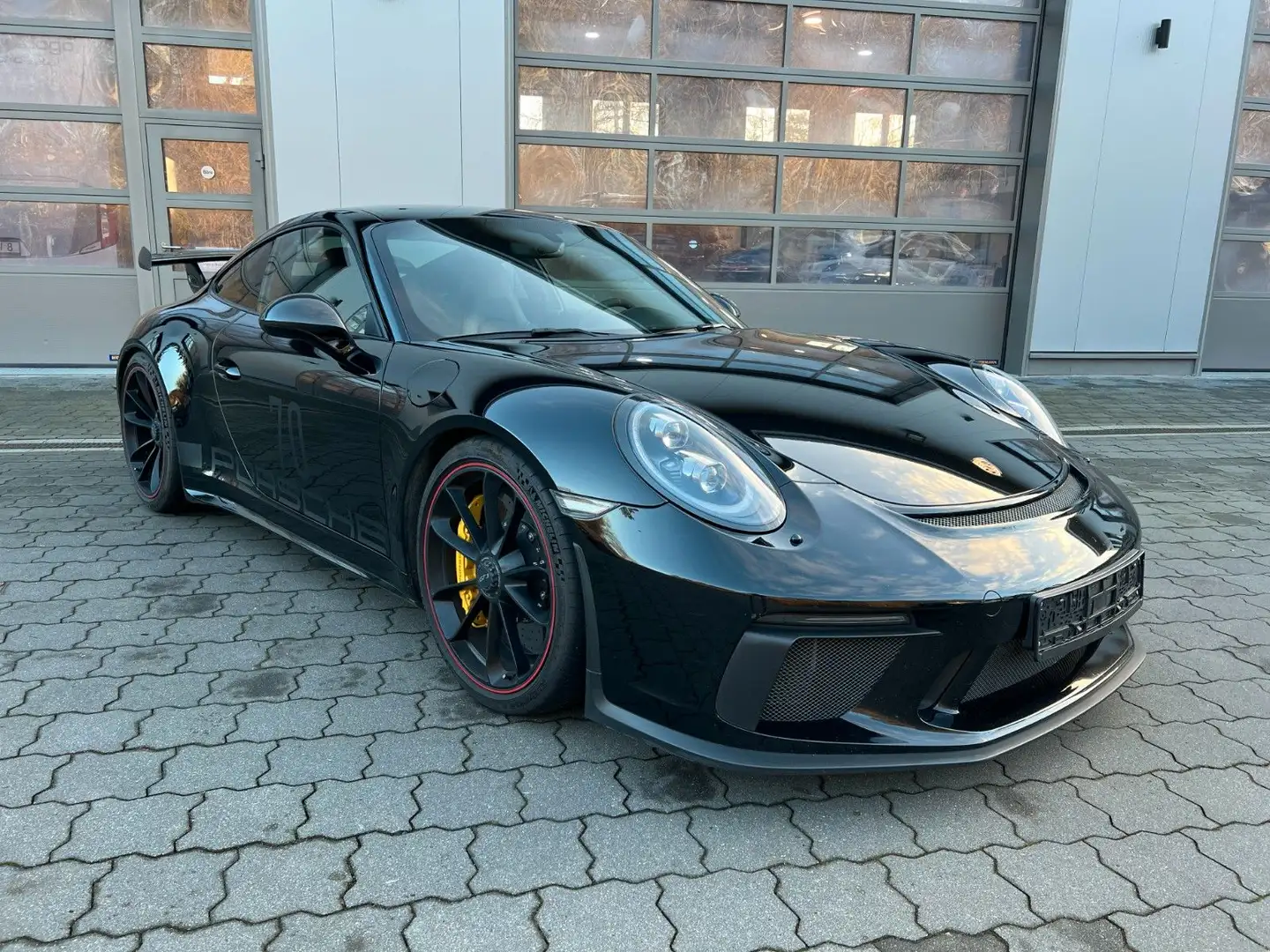 Porsche 991 .2 GT3 PDK LIFT+CERAMIC+PDLS+CHRONO+APPROVED Schwarz - 1