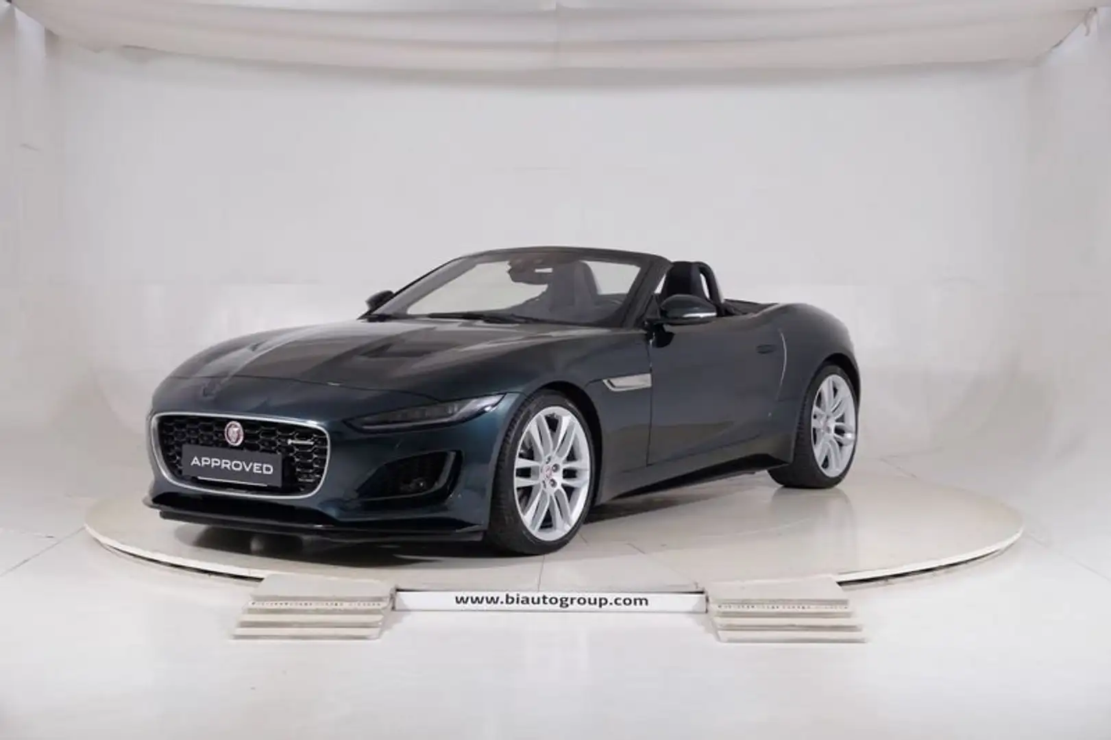Jaguar F-Type 2020 Convertibile Cabrio 2.0 i4 R-Dynamic Black r Verde - 1
