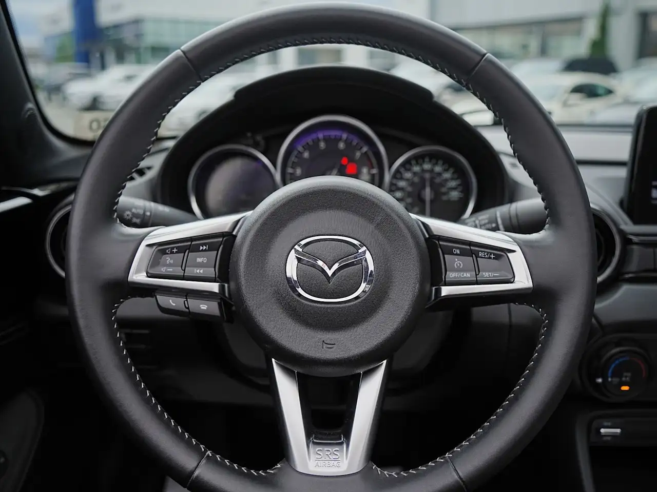 Mazda MX-5 Miata fotografie Mazda MX-5 Miata