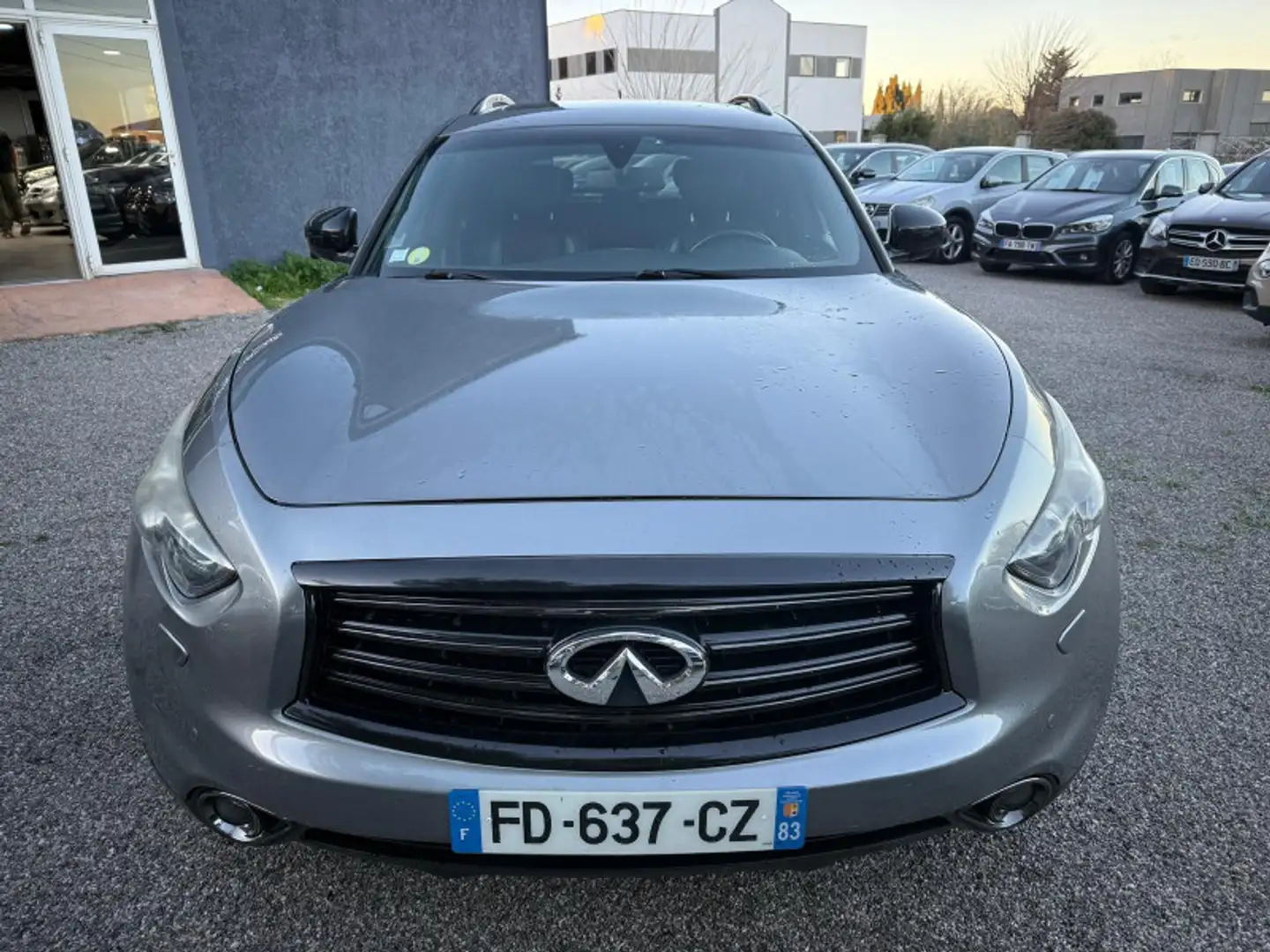Infiniti QX70 3.0 D 238CH S BVA - 2