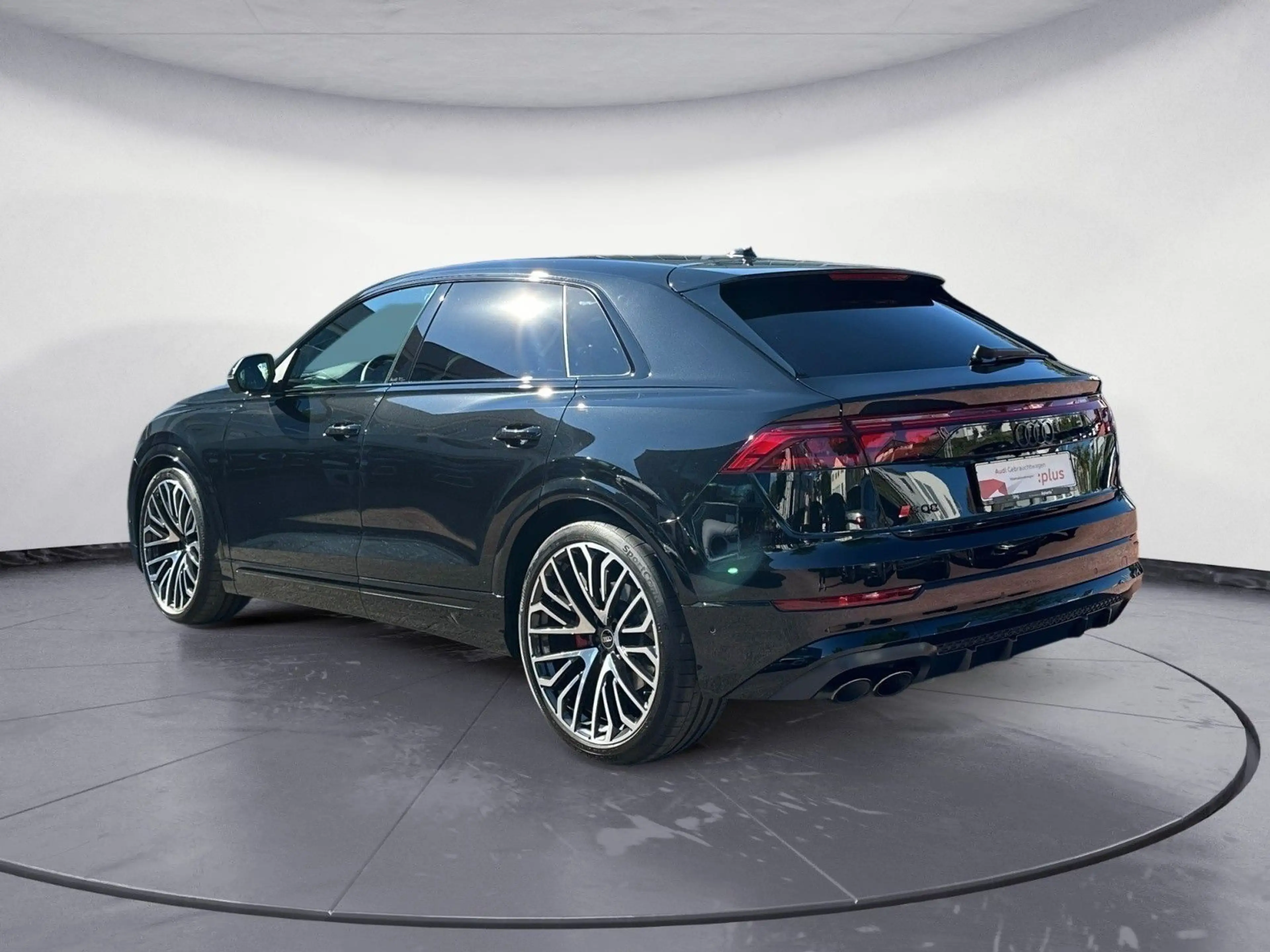 Audi SQ8 4.0 quattro — photo 4