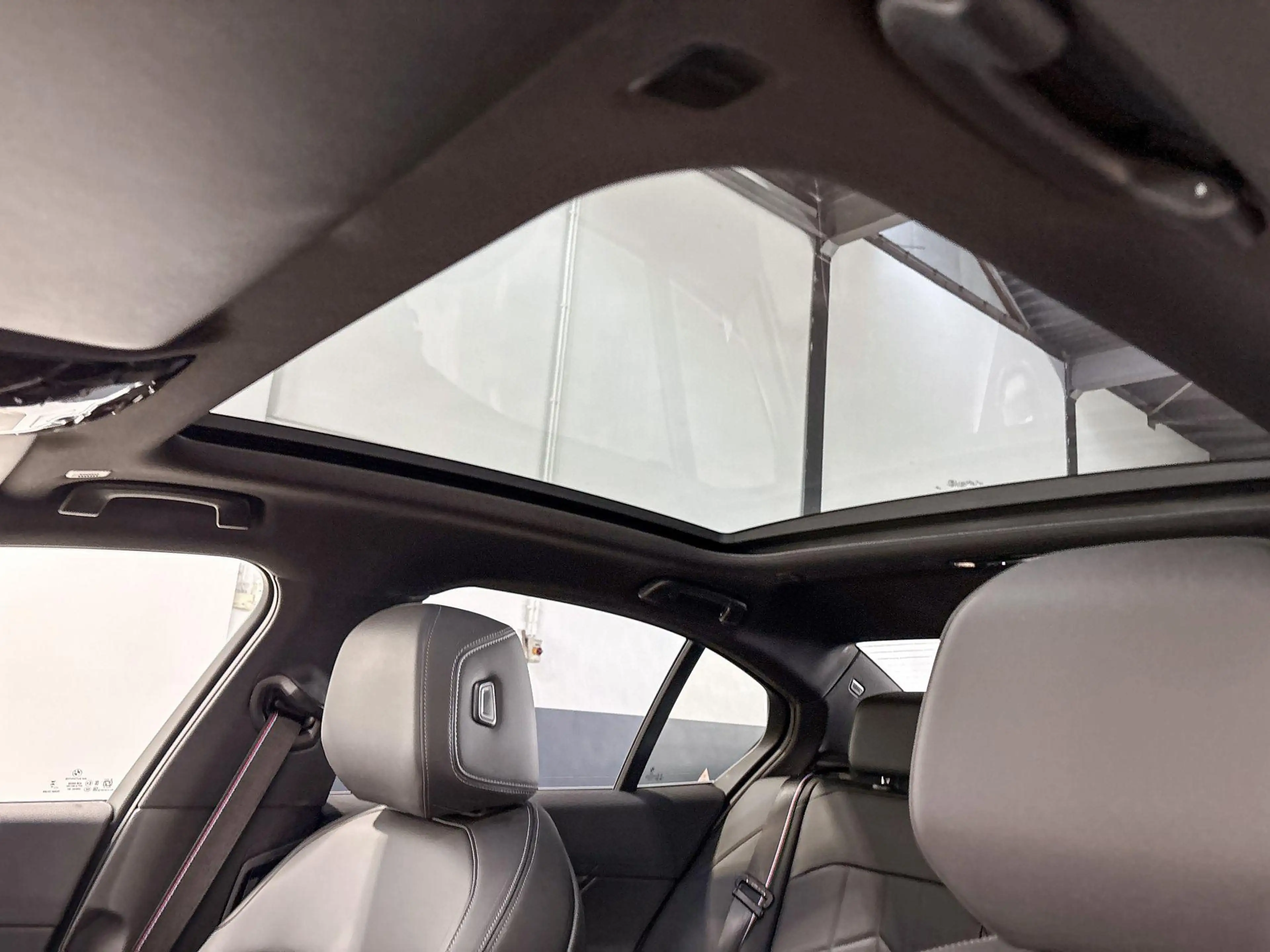 BMW 530 5 Serie Sedan 530e M Sport Edition — photo 10